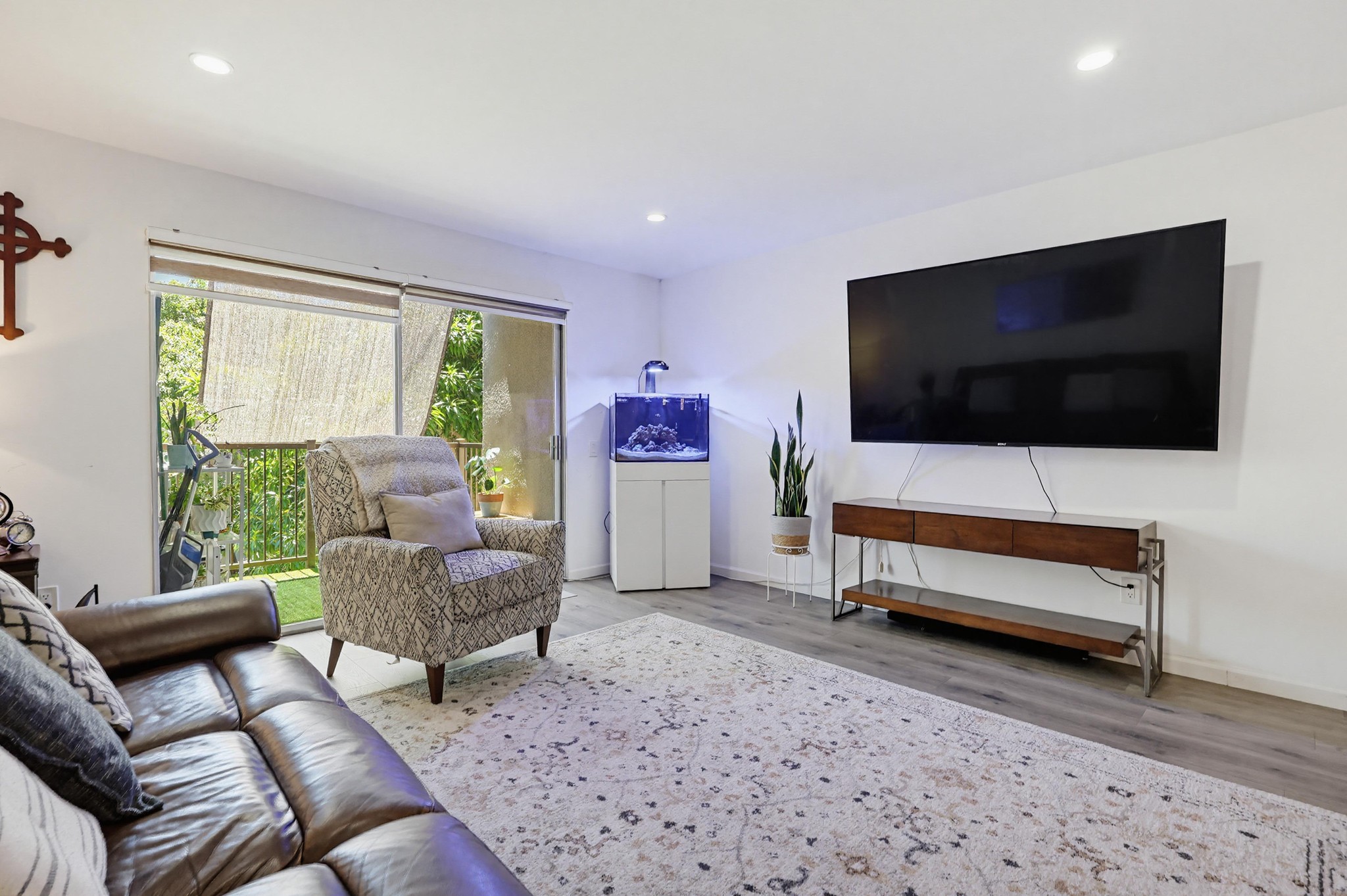 Virtual tour photo 20 of 58 for 5700 Baltimore Dr Unit 76
