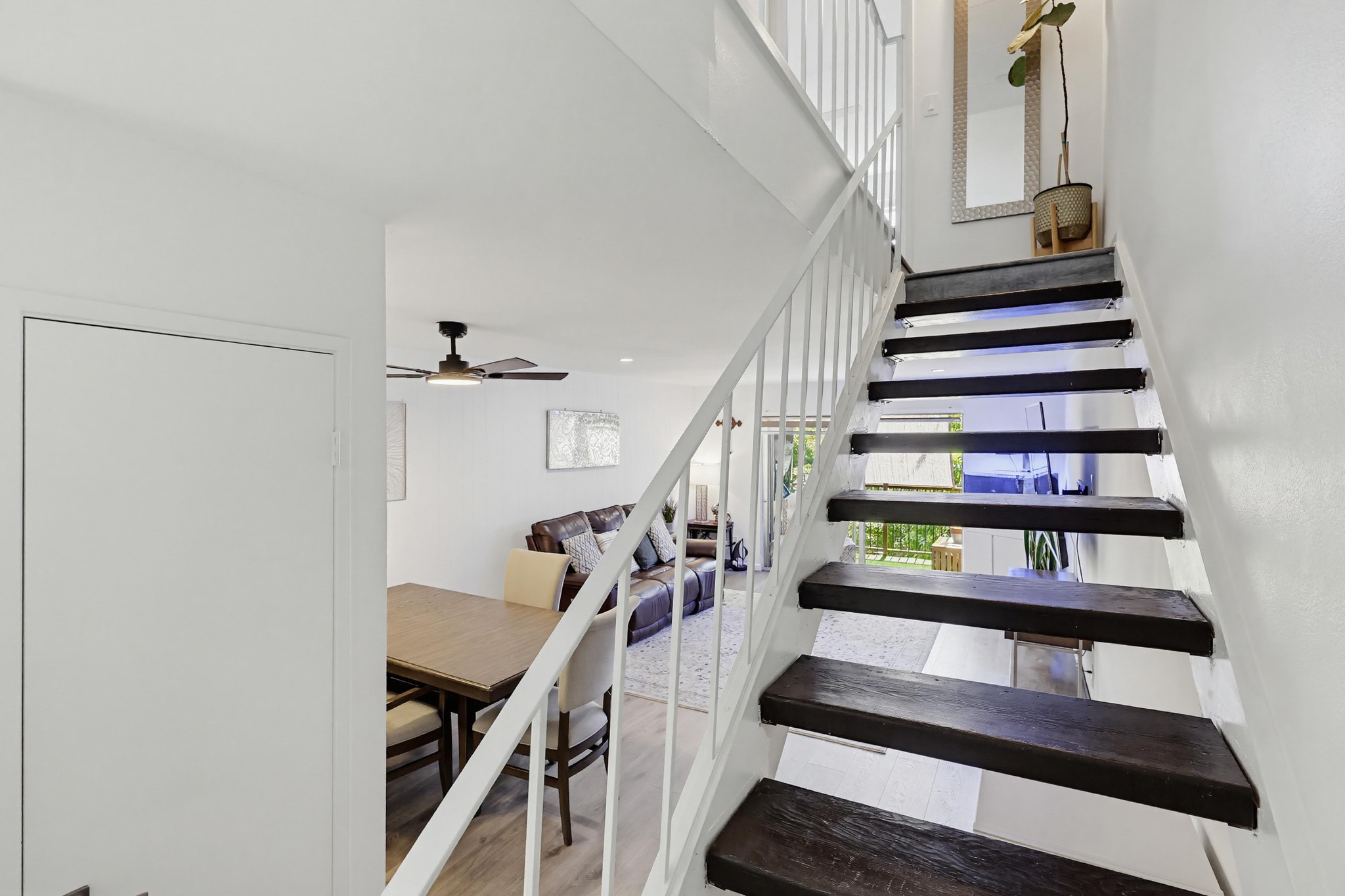 Virtual tour photo 31 of 58 for 5700 Baltimore Dr Unit 76