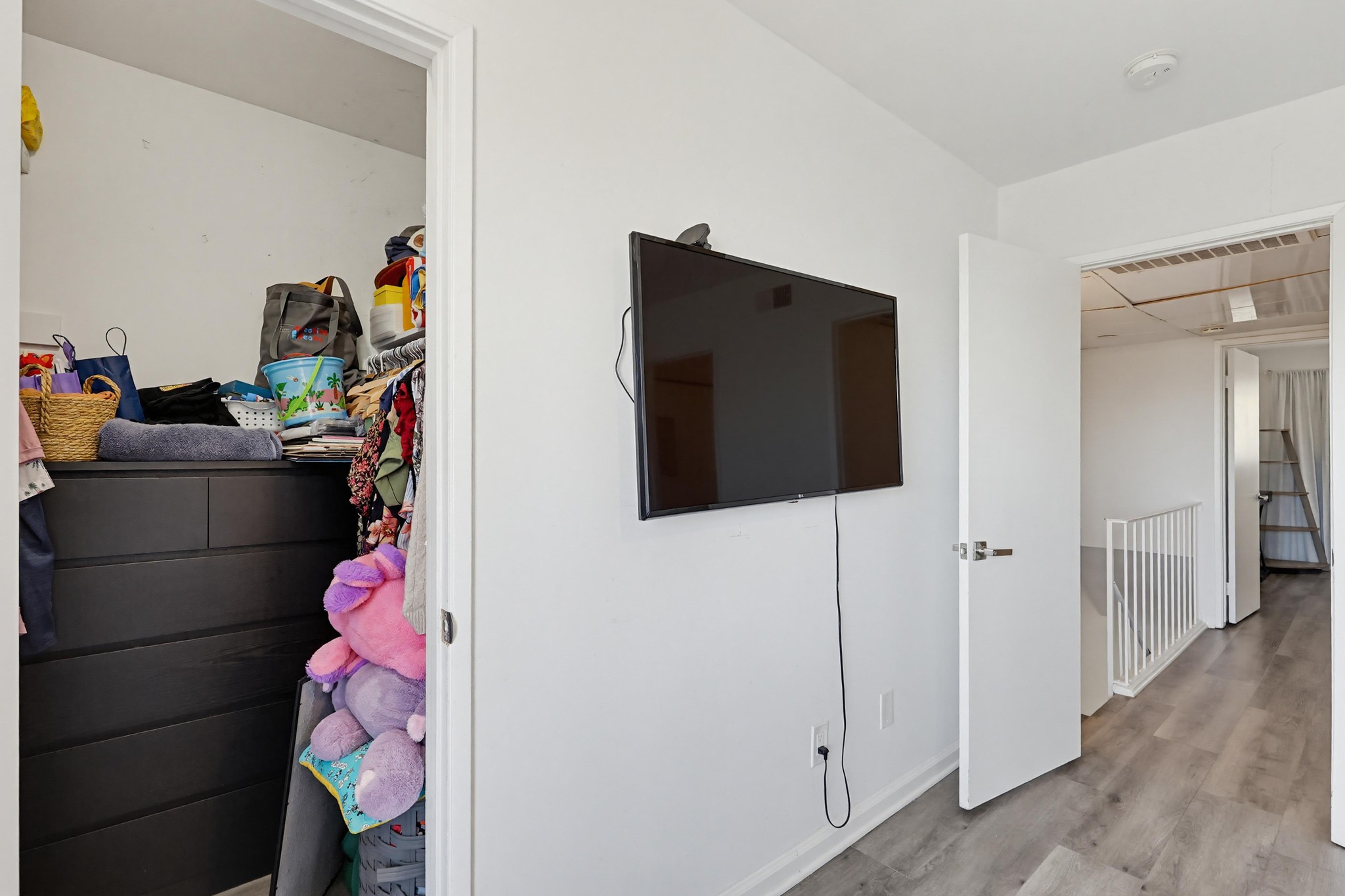 Virtual tour photo 36 of 58 for 5700 Baltimore Dr Unit 76