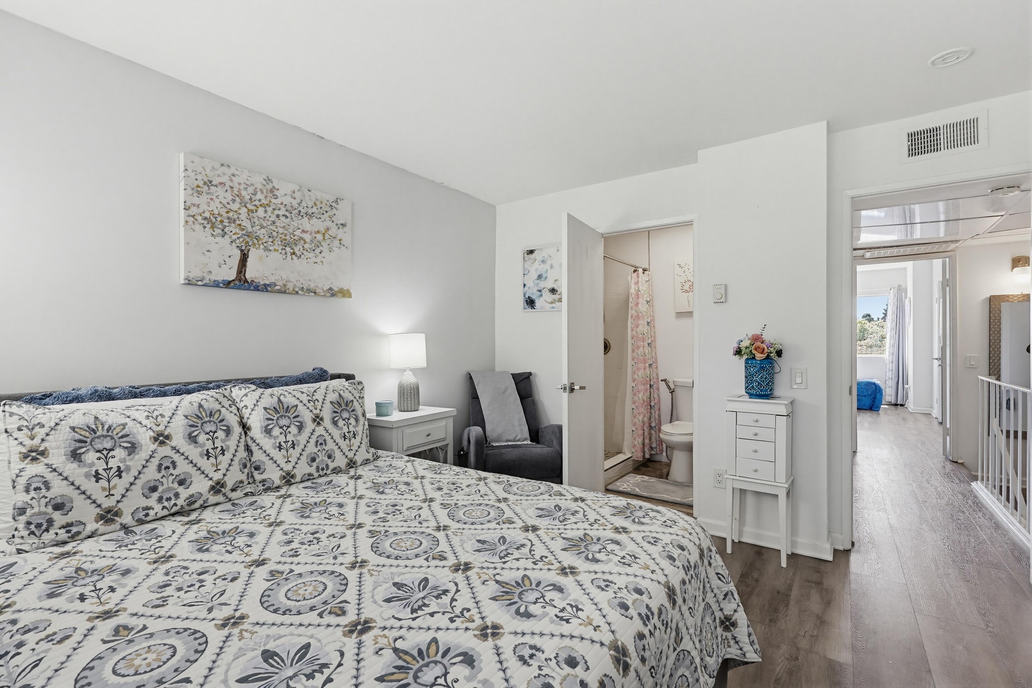 Virtual tour photo 43 of 58 for 5700 Baltimore Dr Unit 76