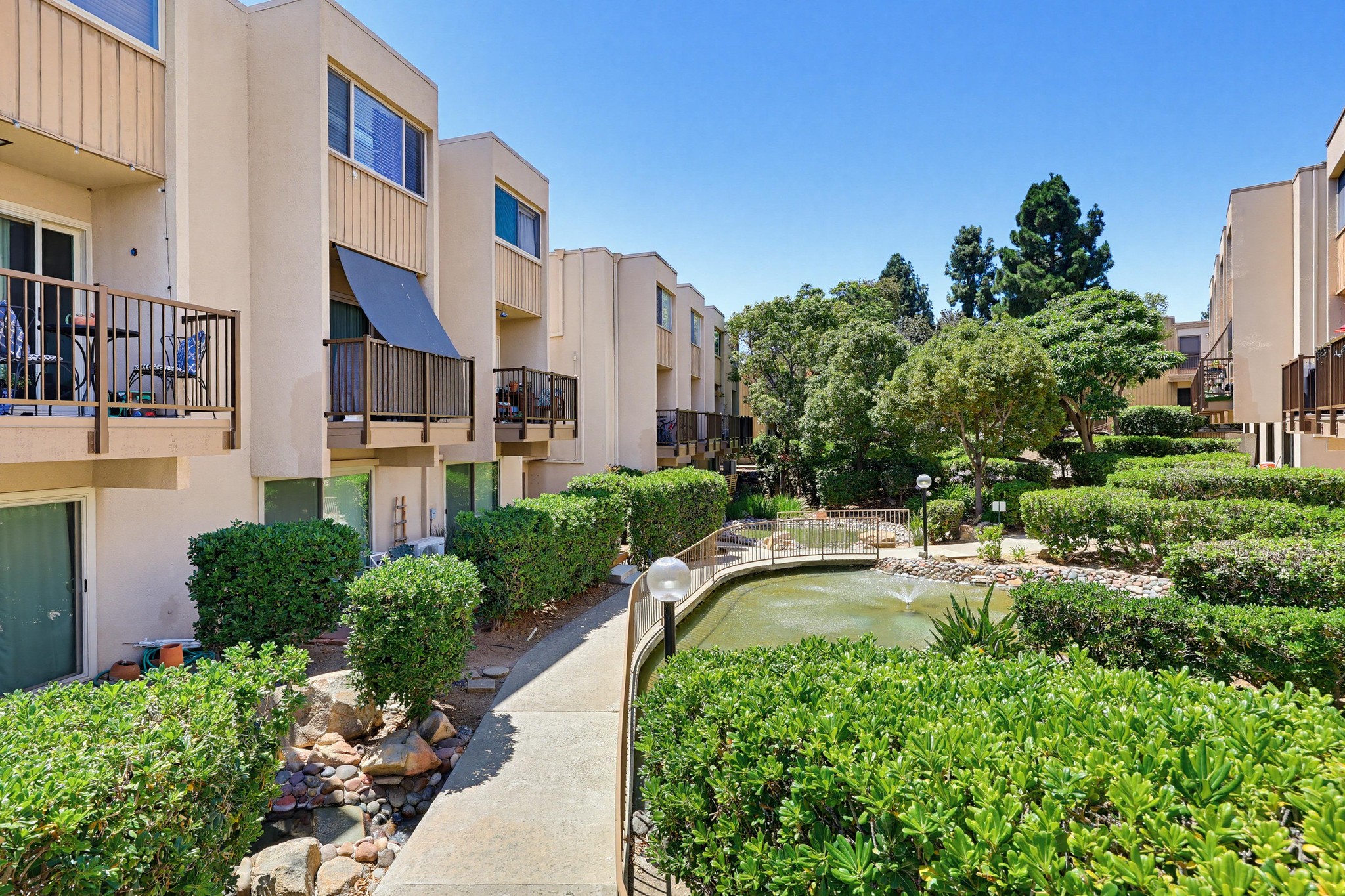 Virtual tour photo 47 of 58 for 5700 Baltimore Dr Unit 76