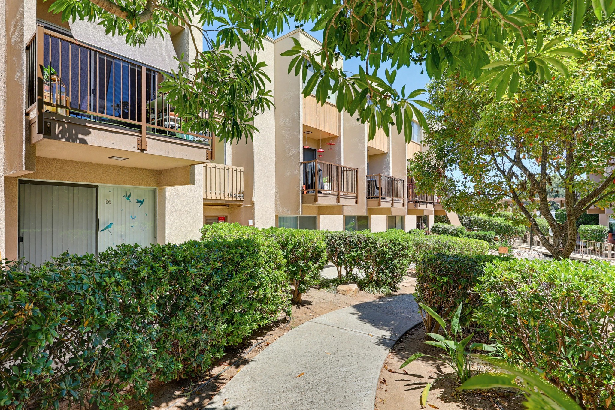 Virtual tour photo 49 of 58 for 5700 Baltimore Dr Unit 76