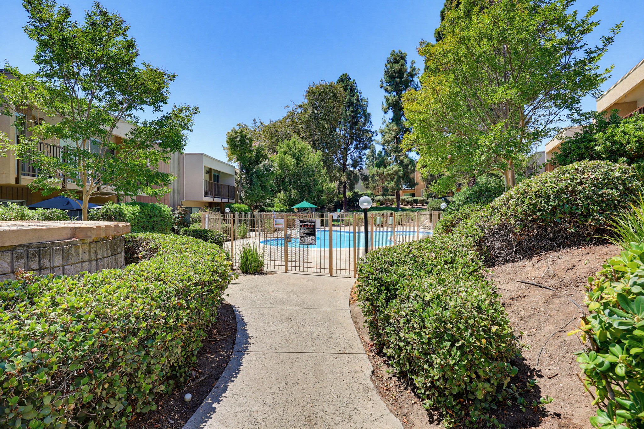 Virtual tour photo 50 of 58 for 5700 Baltimore Dr Unit 76