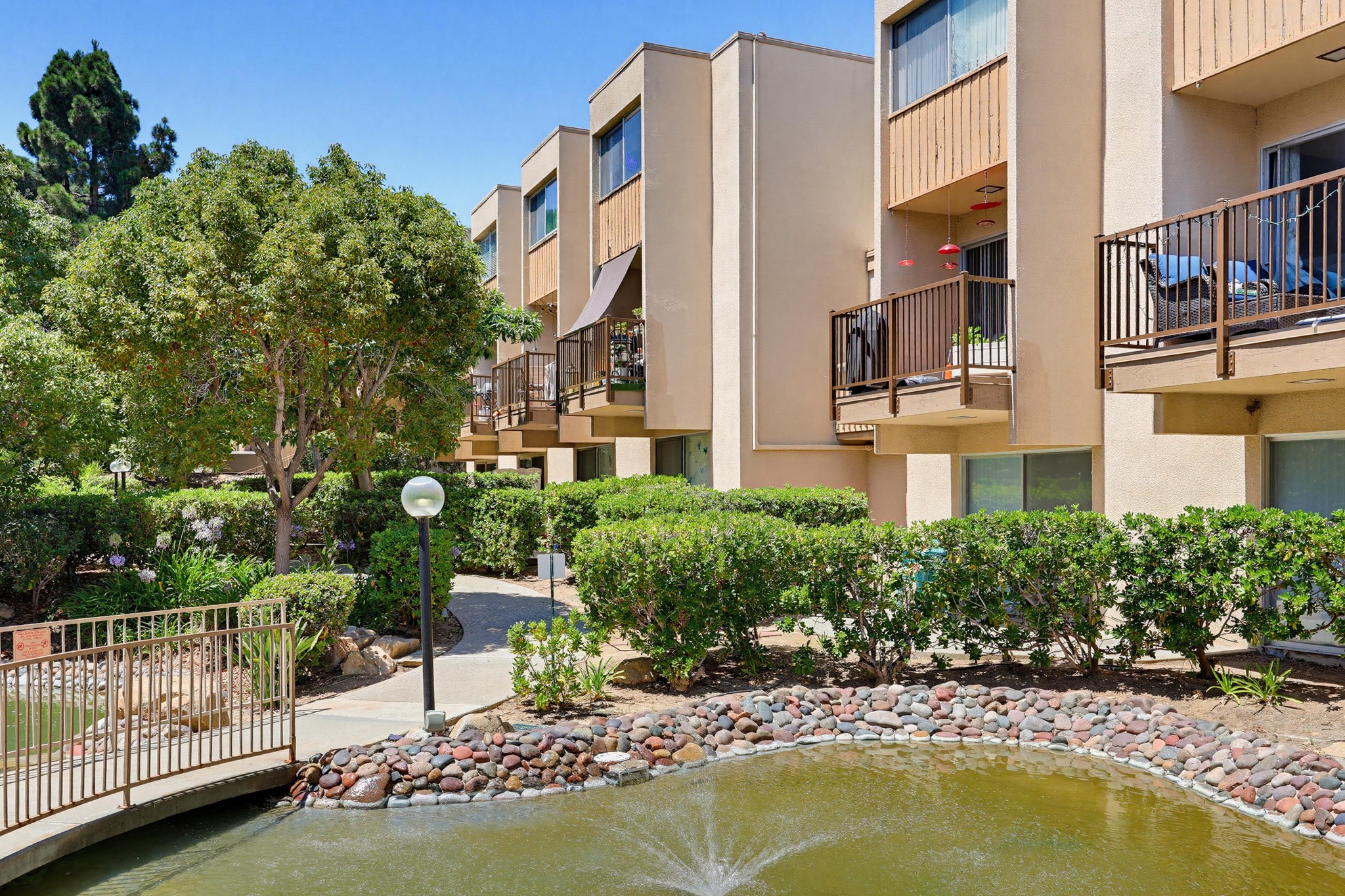 Virtual tour photo 53 of 58 for 5700 Baltimore Dr Unit 76
