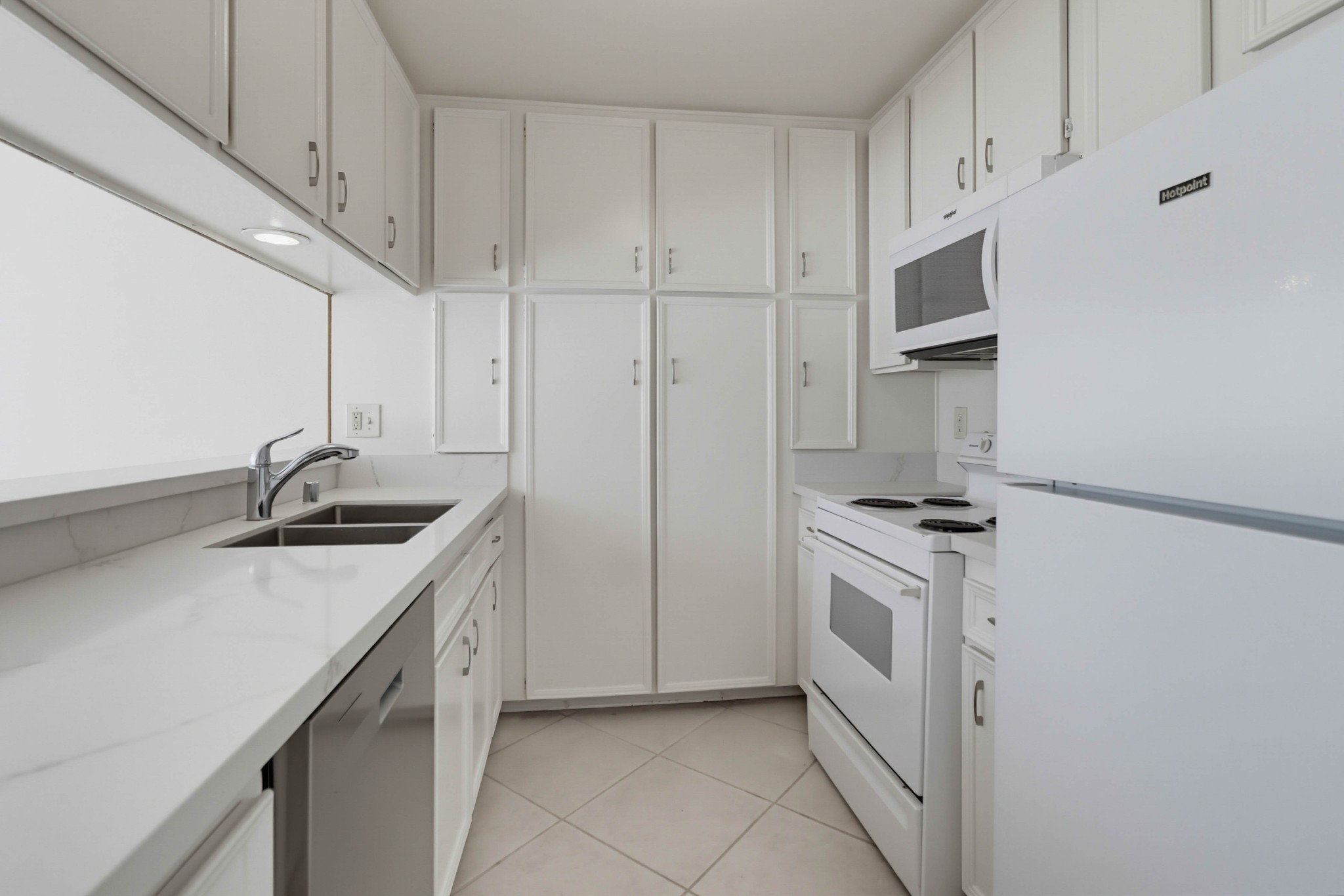 Virtual tour photo 8 of 36 for 5712 Baltimore Dr