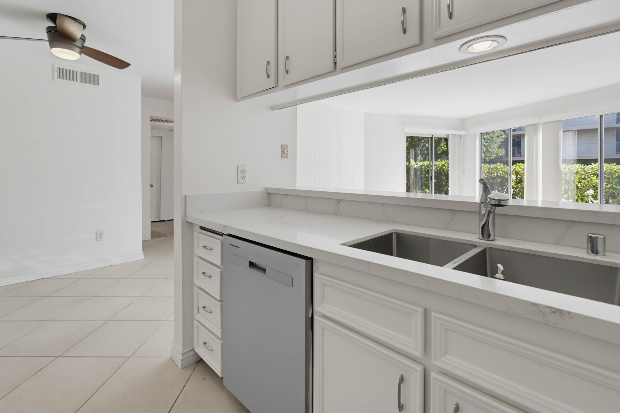 Virtual tour photo 9 of 36 for 5712 Baltimore Dr