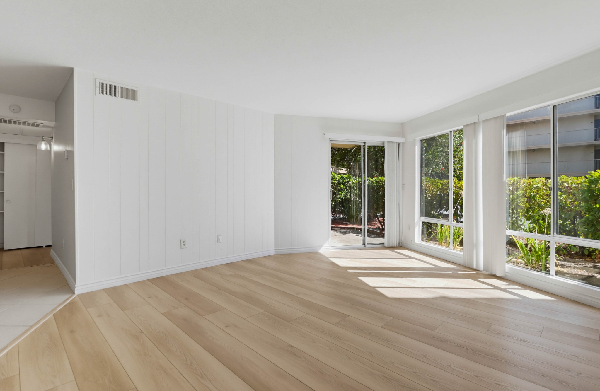 Virtual tour photo 14 of 36 for 5712 Baltimore Dr