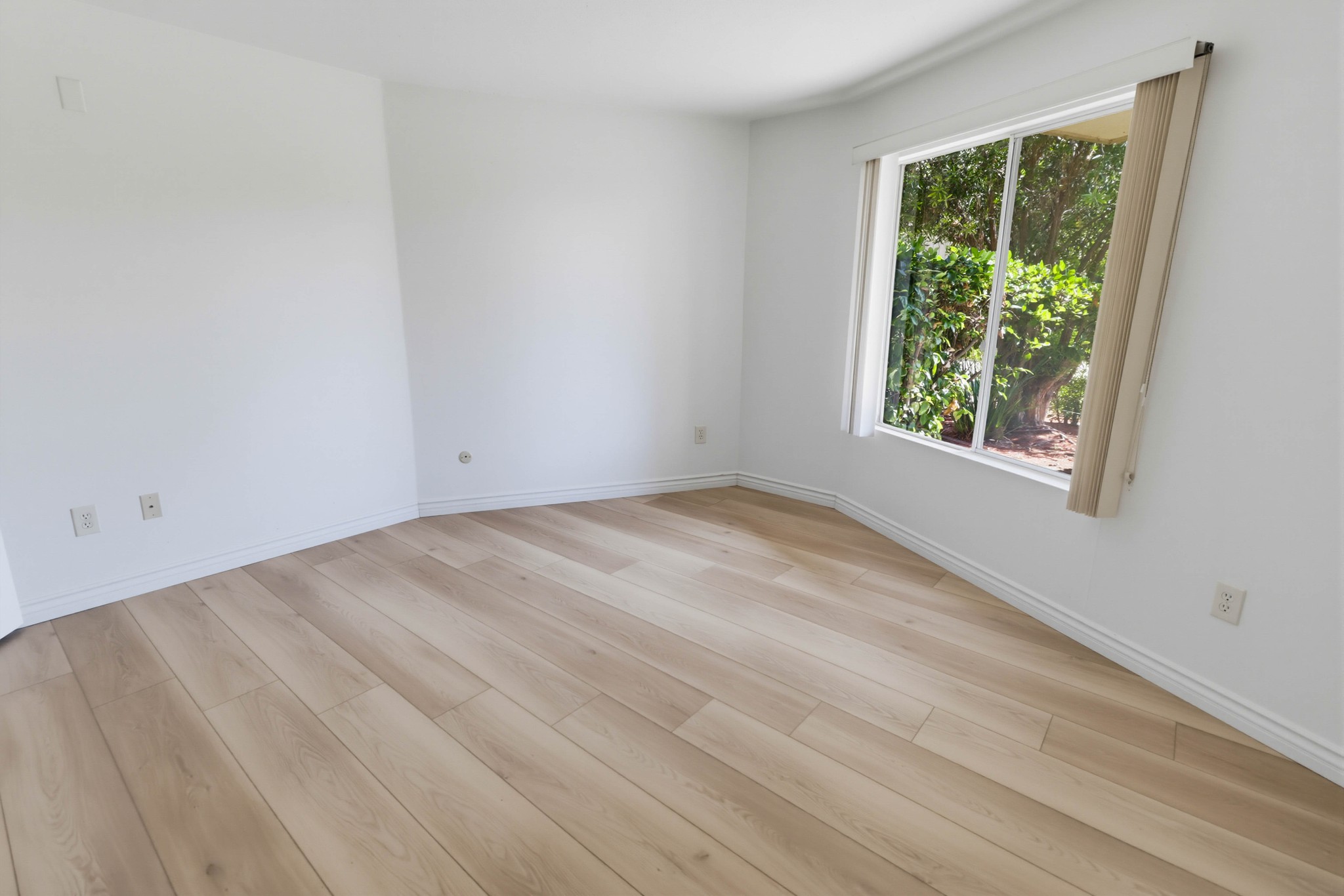 Virtual tour photo 24 of 36 for 5712 Baltimore Dr