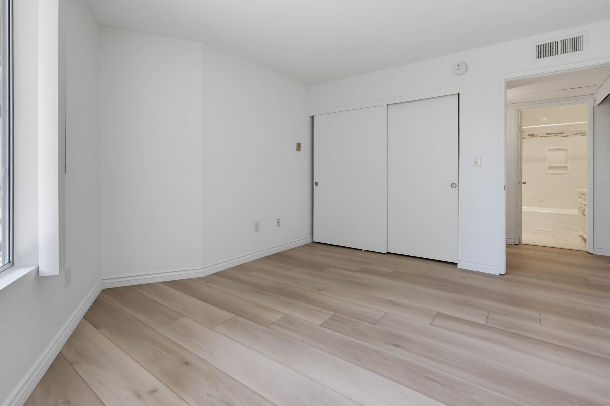 Virtual tour photo 27 of 36 for 5712 Baltimore Dr