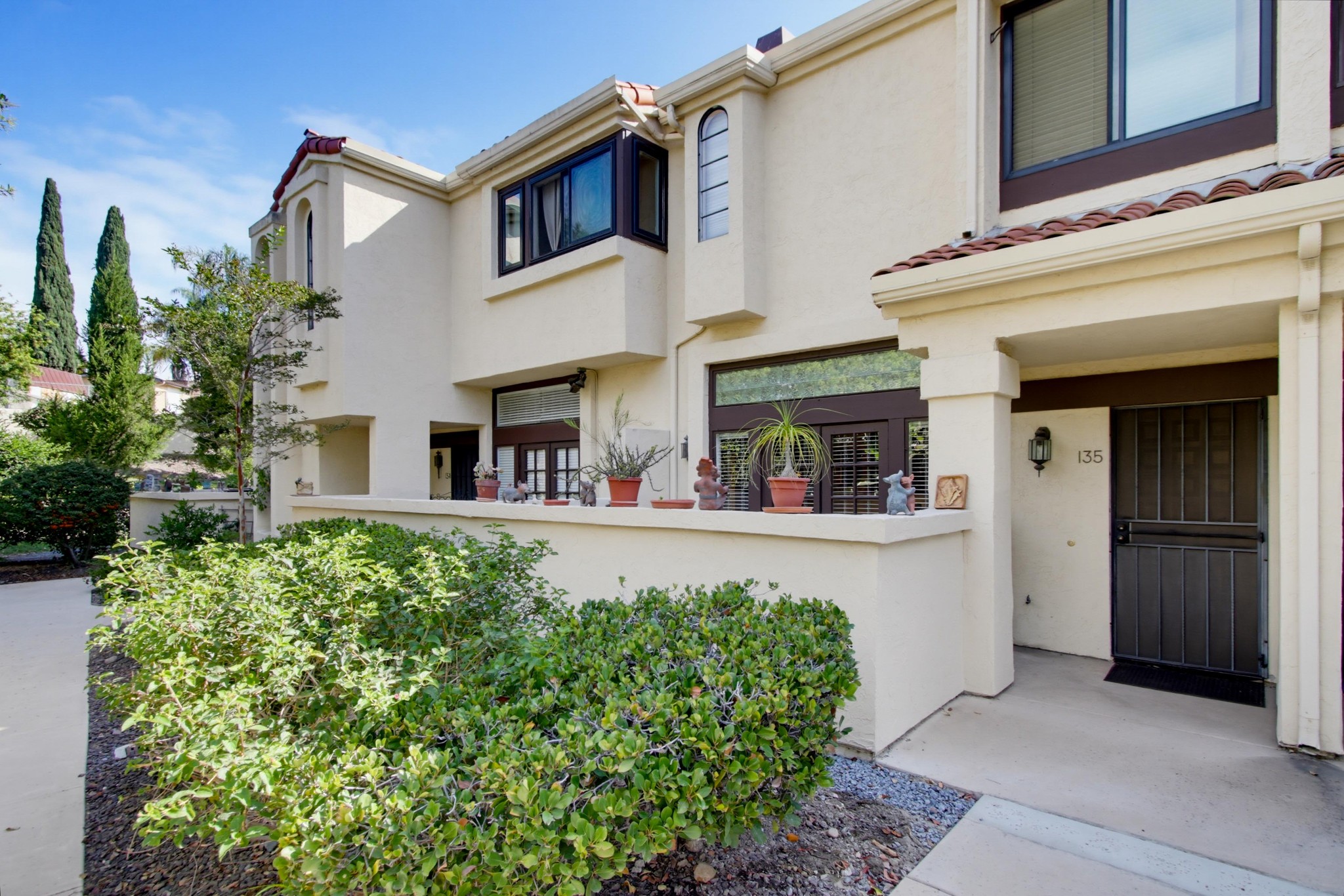 Virtual tour photo 3 of 54 for 5715 Baltimore Dr Unit 135