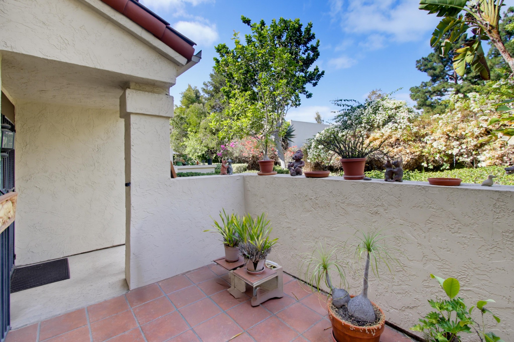 Virtual tour photo 7 of 54 for 5715 Baltimore Dr Unit 135