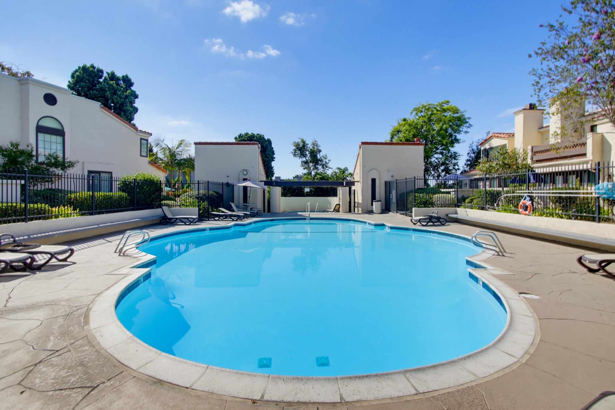 Virtual tour photo 46 of 54 for 5715 Baltimore Dr Unit 135