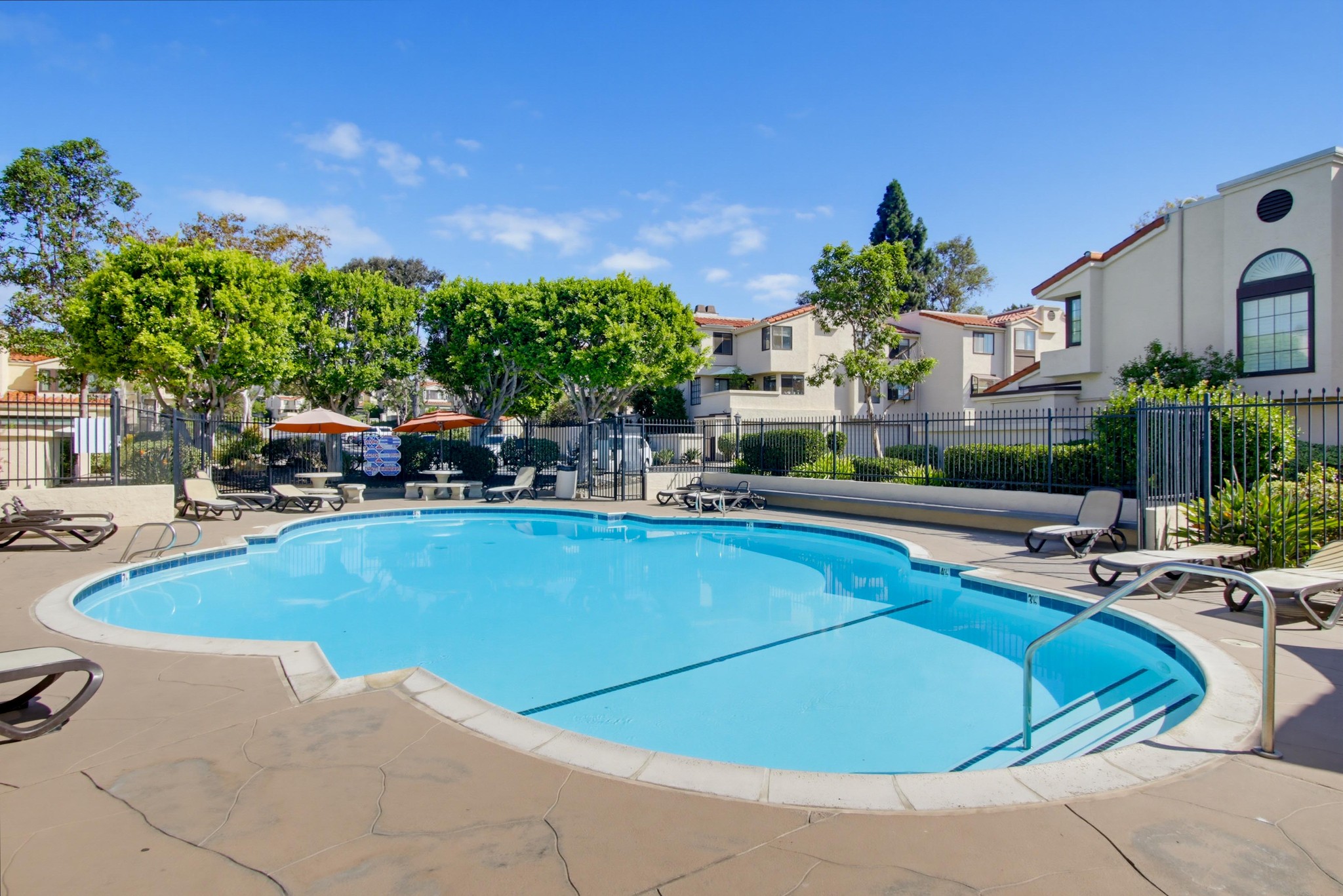 Virtual tour photo 49 of 54 for 5715 Baltimore Dr Unit 135