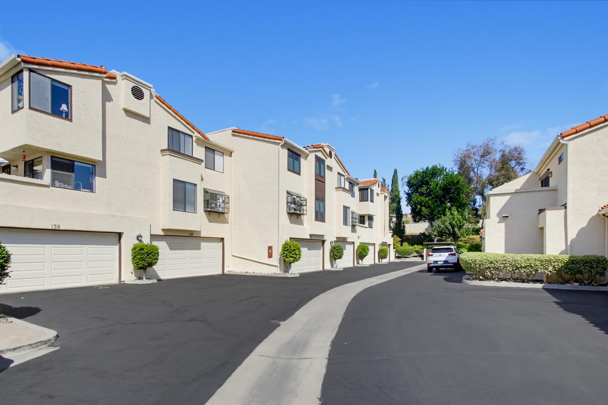 Virtual tour photo 53 of 54 for 5715 Baltimore Dr Unit 135