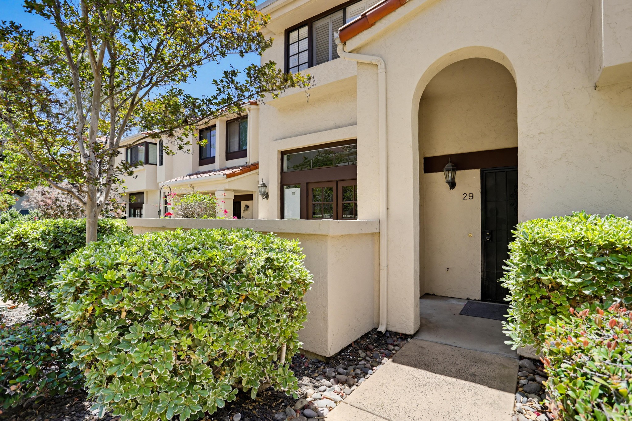 Virtual tour photo 1 of 40 for 5715 Baltimore Dr UNIT 29