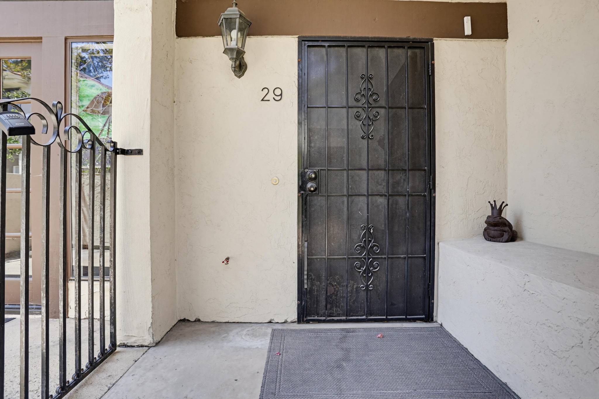 Virtual tour photo 5 of 40 for 5715 Baltimore Dr UNIT 29