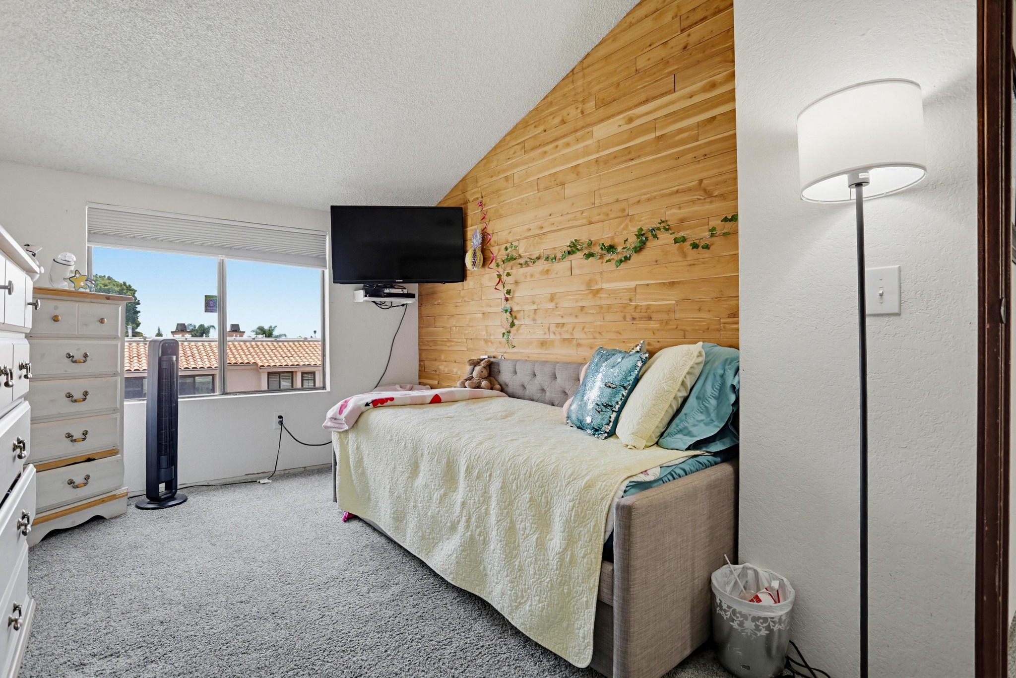 Virtual tour photo 31 of 40 for 5715 Baltimore Dr UNIT 29
