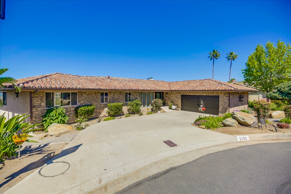 Virtual tour photo 3 of 52 for 5720 Daffodil Ln