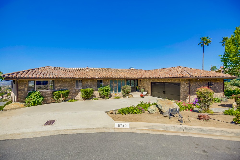 Virtual tour photo 4 of 52 for 5720 Daffodil Ln