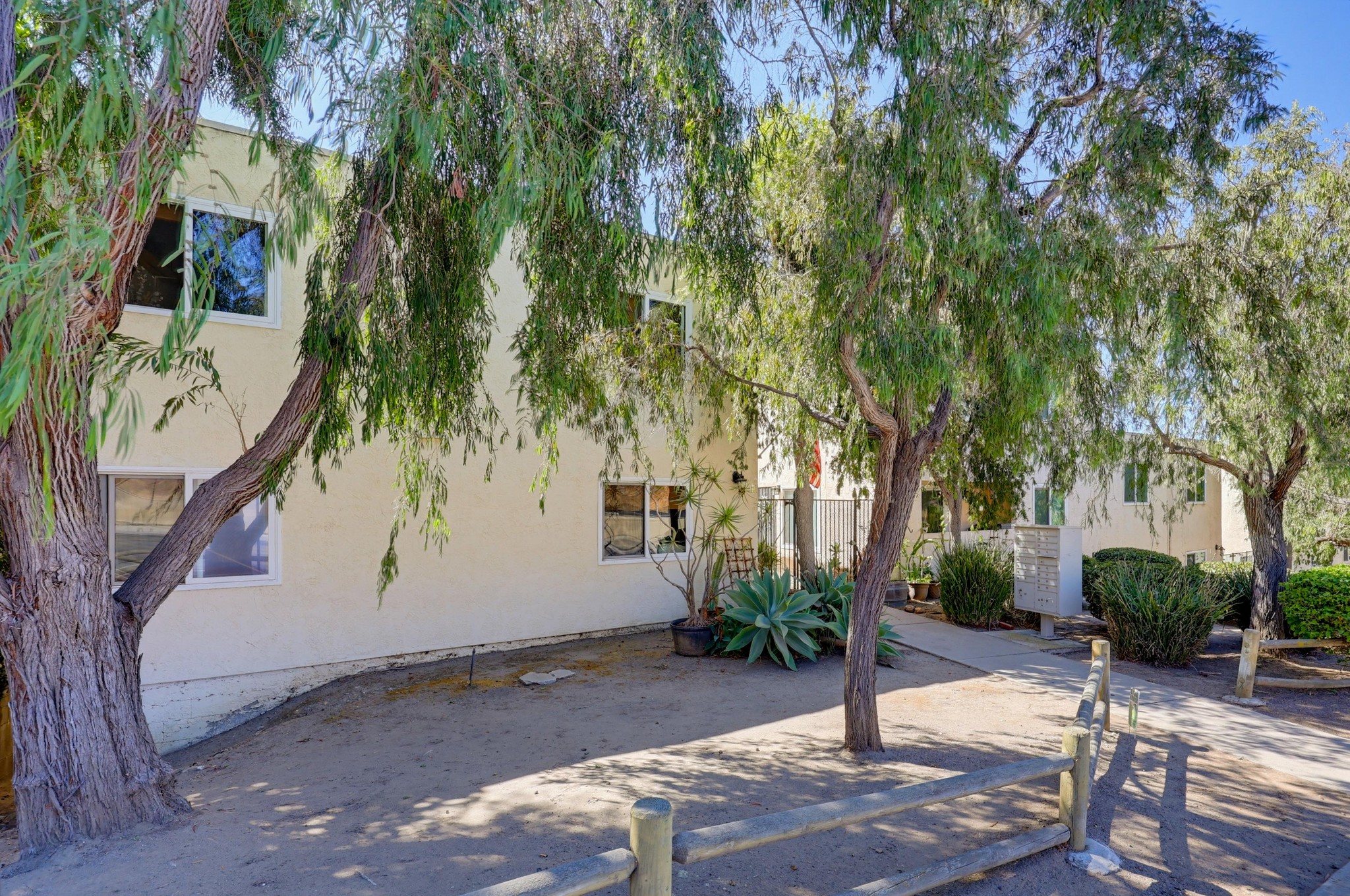Virtual tour photo 6 of 59 for 5725 Linda Vista Rd Apt 2