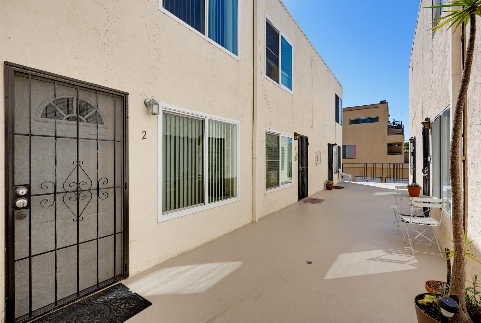 Virtual tour photo 9 of 59 for 5725 Linda Vista Rd Apt 2