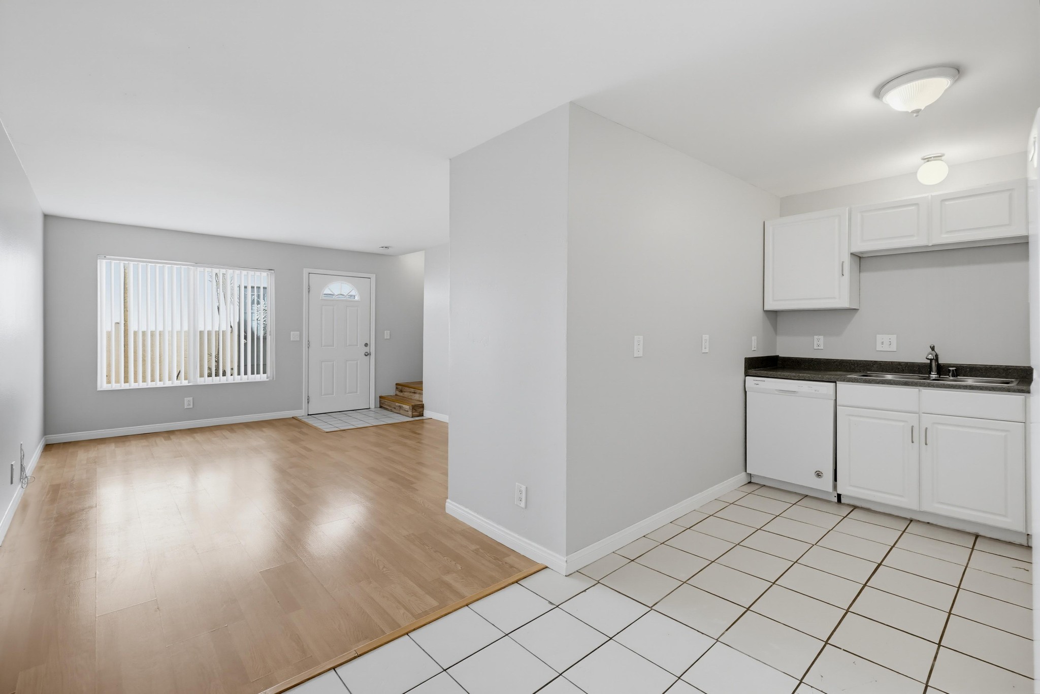 Virtual tour photo 22 of 59 for 5725 Linda Vista Rd Apt 2
