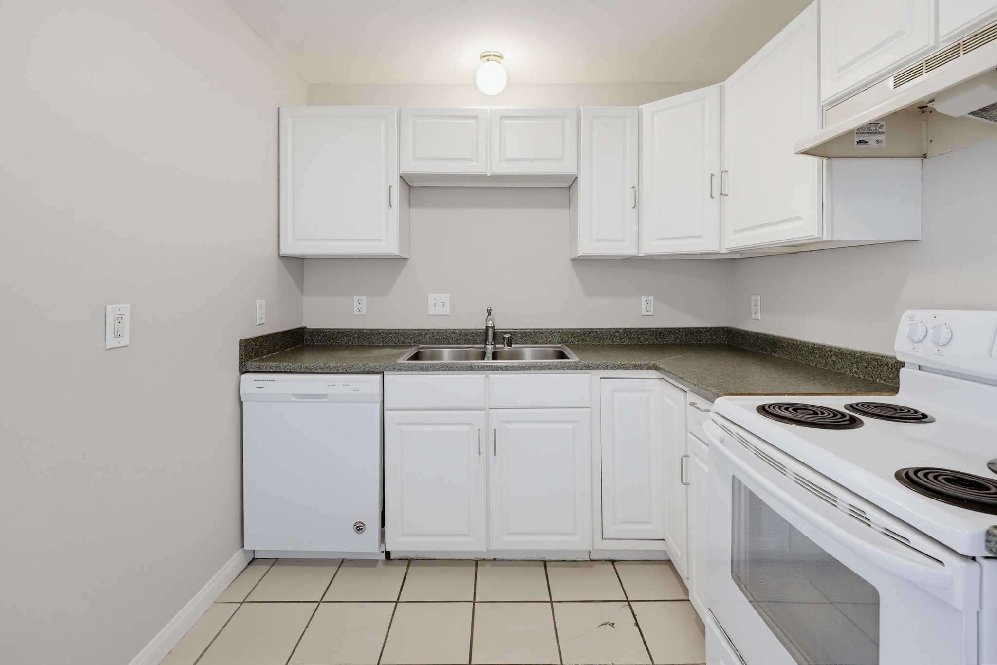 Virtual tour photo 24 of 59 for 5725 Linda Vista Rd Apt 2