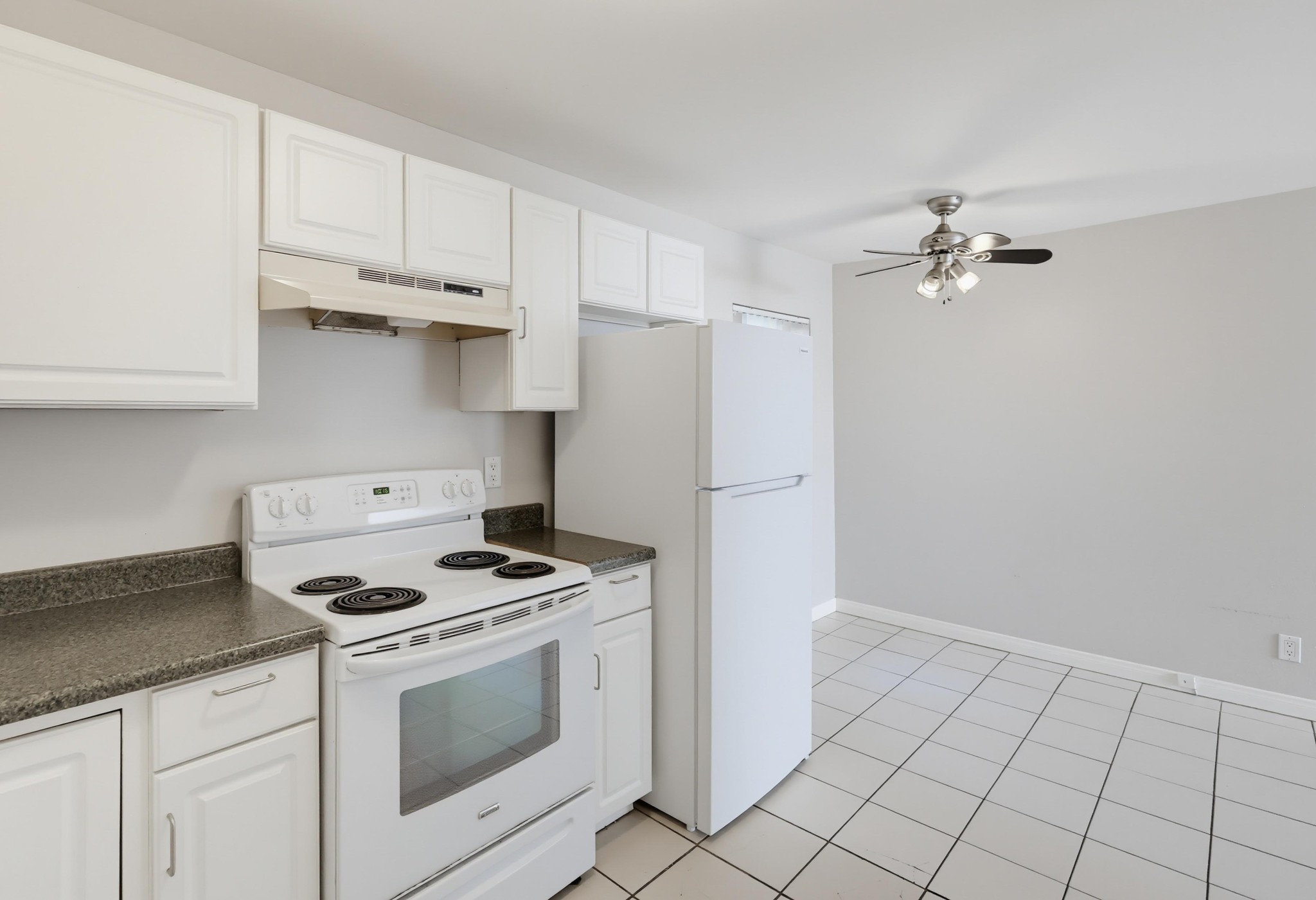 Virtual tour photo 26 of 59 for 5725 Linda Vista Rd Apt 2