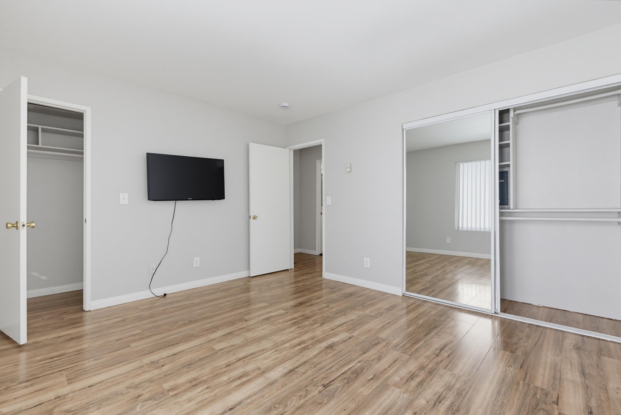 Virtual tour photo 37 of 59 for 5725 Linda Vista Rd Apt 2