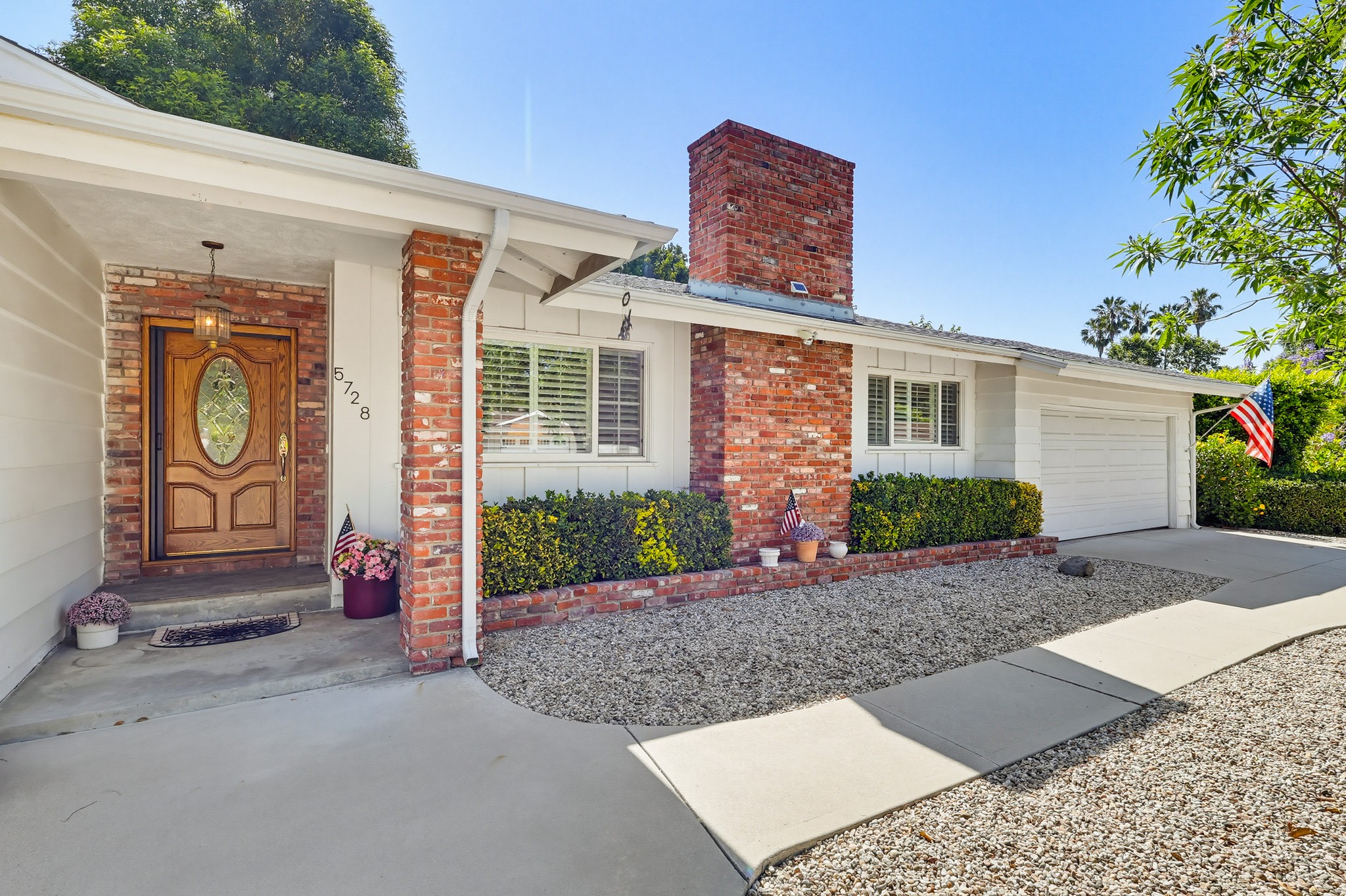 Virtual tour photo 7 of 85 for 5728 Larryan Dr