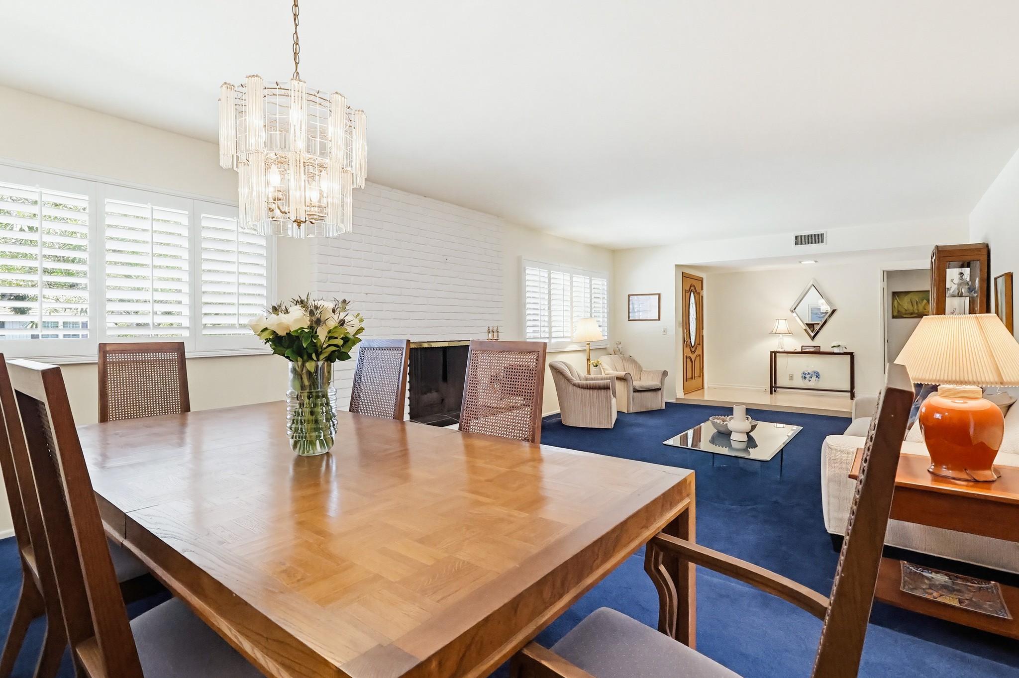 Virtual tour photo 18 of 85 for 5728 Larryan Dr