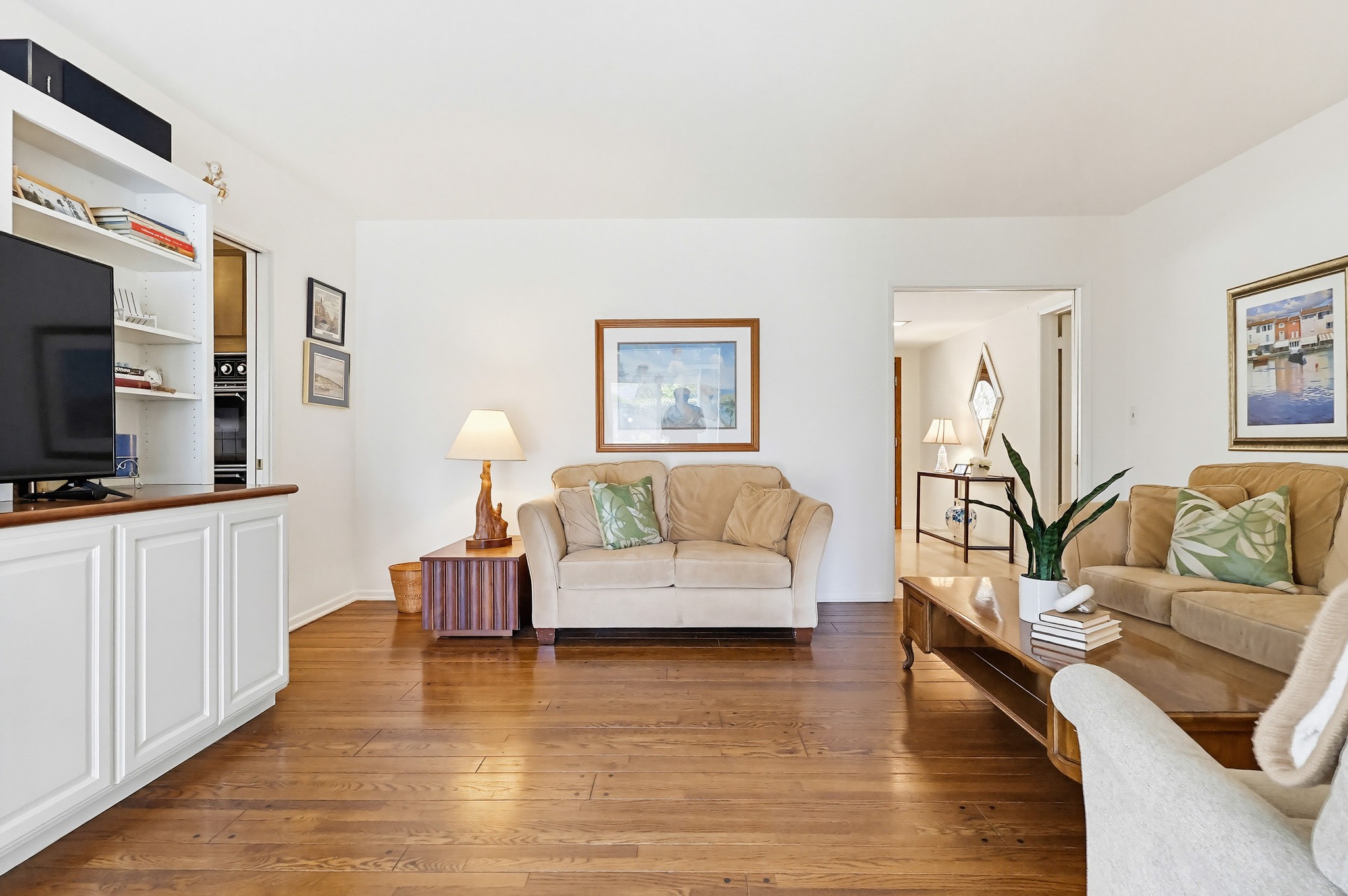 Virtual tour photo 26 of 85 for 5728 Larryan Dr