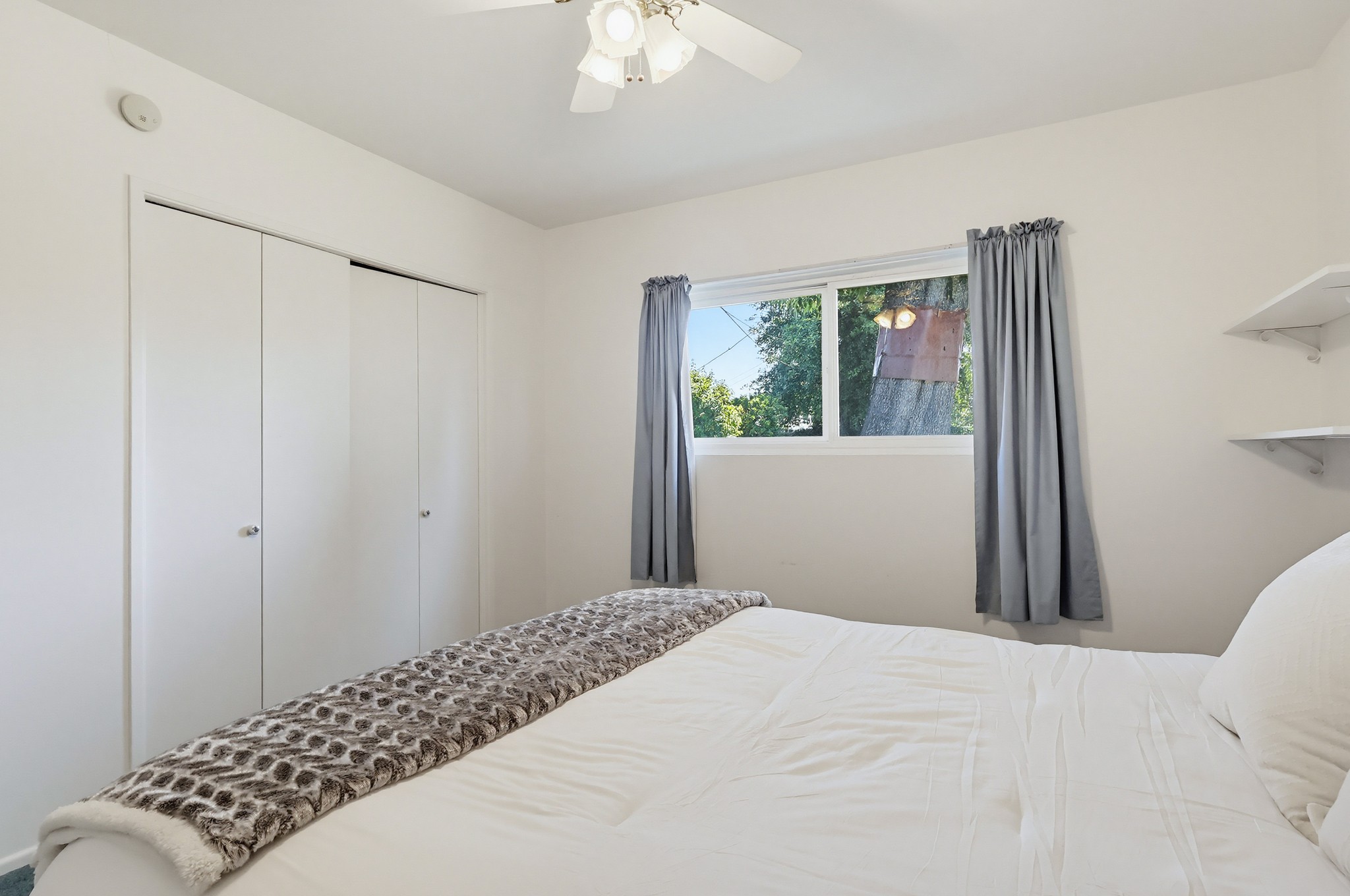 Virtual tour photo 58 of 85 for 5728 Larryan Dr