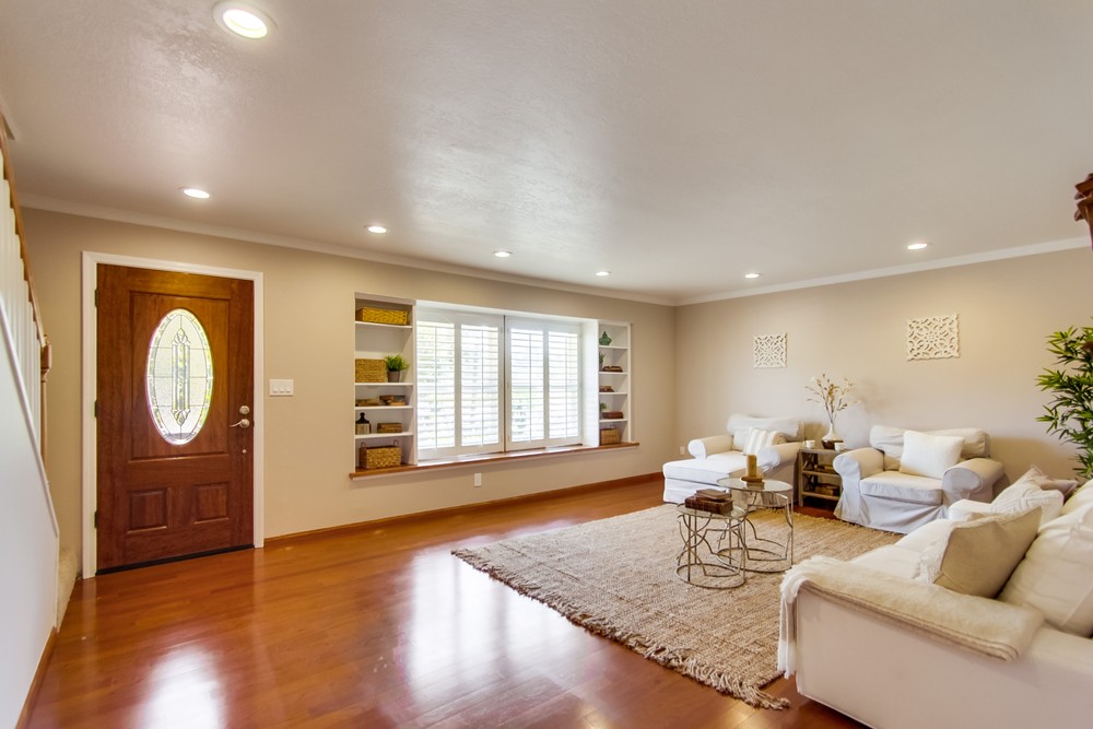 Virtual tour photo 7 of 38 for 5732 Red River Dr