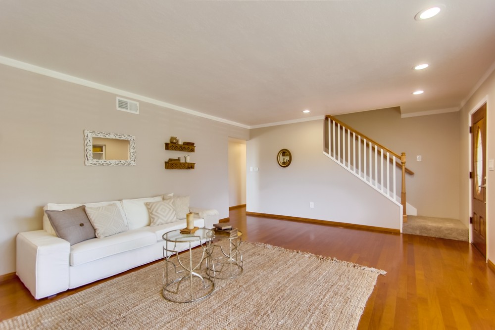 Virtual tour photo 9 of 38 for 5732 Red River Dr