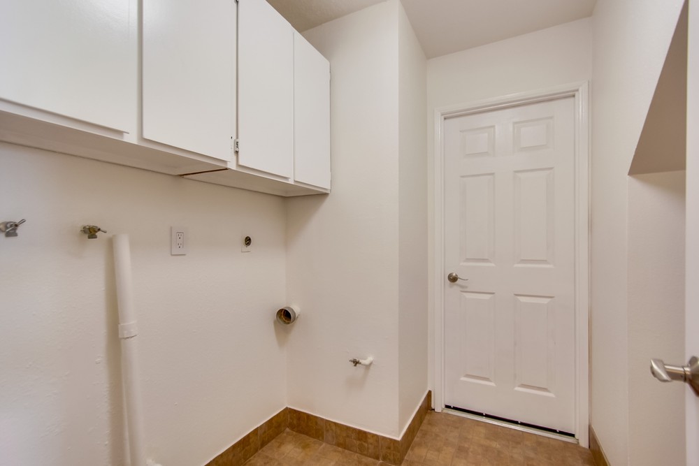Virtual tour photo 33 of 38 for 5732 Red River Dr