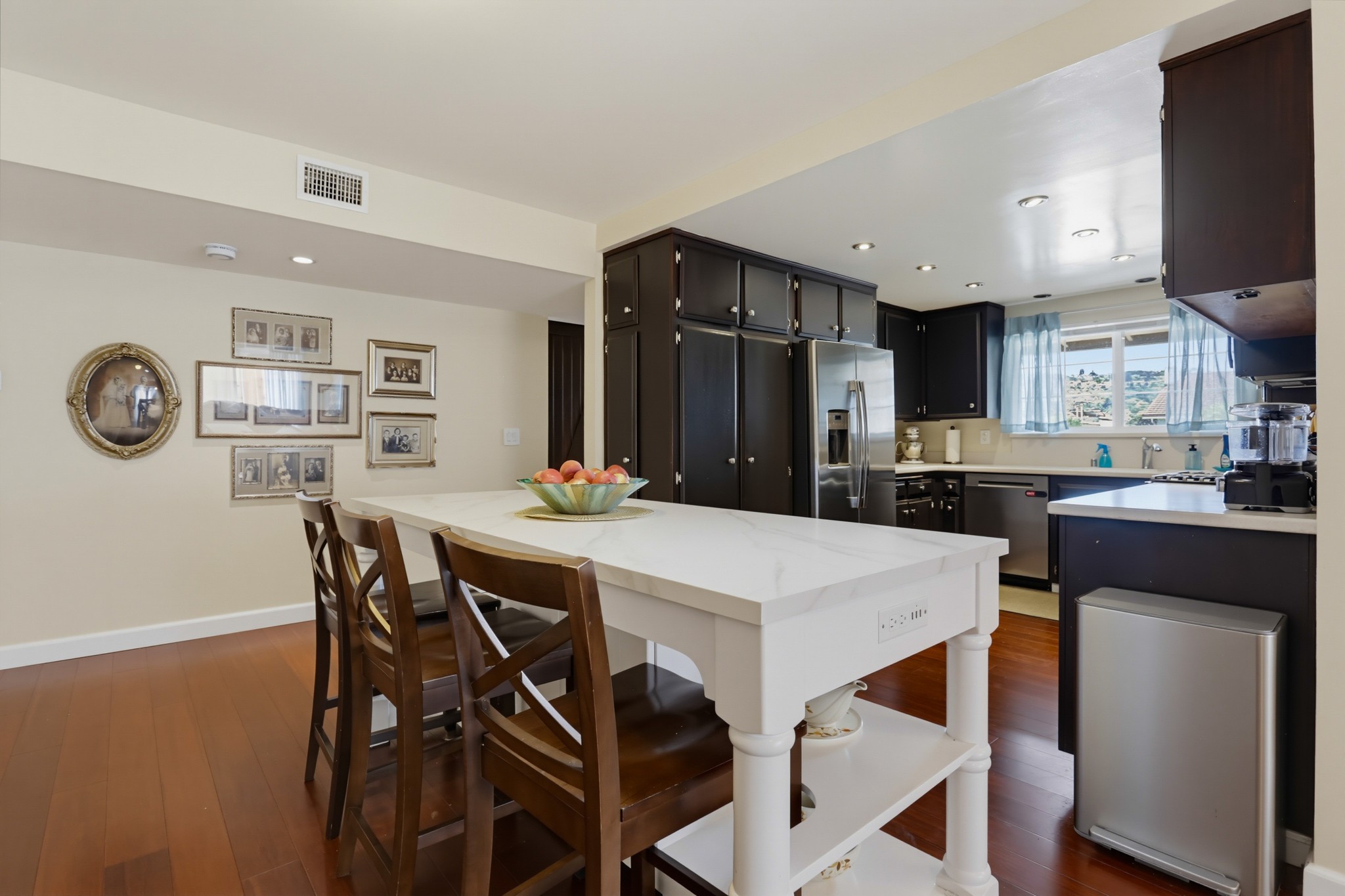 Virtual tour photo 9 of 40 for 5736 Laramie Way
