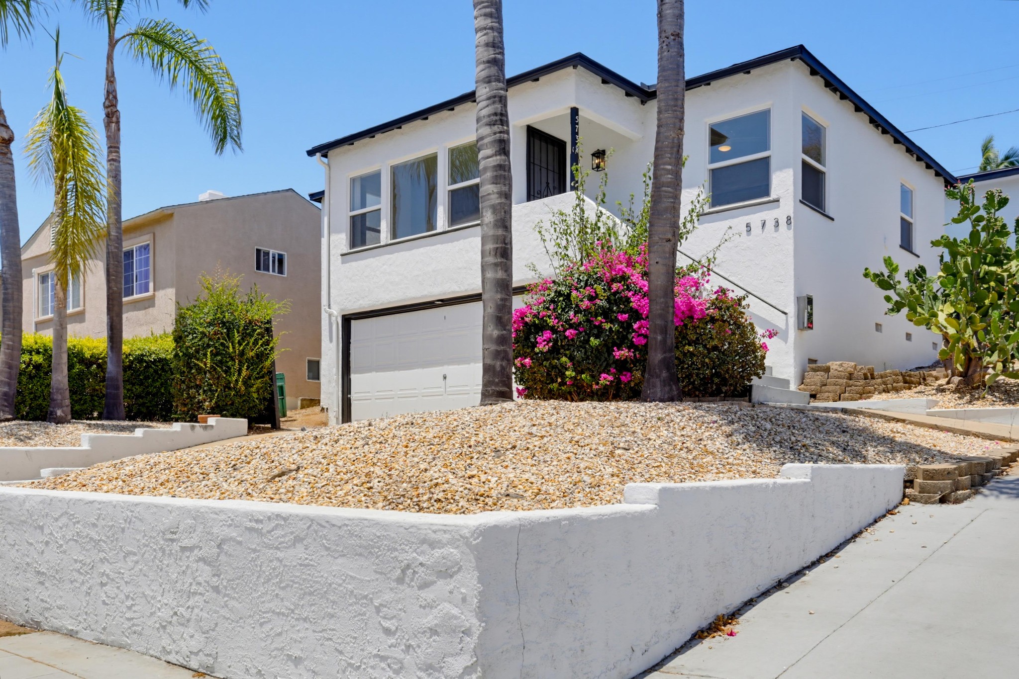 Virtual tour photo 4 of 32 for 5738 Meade Ave