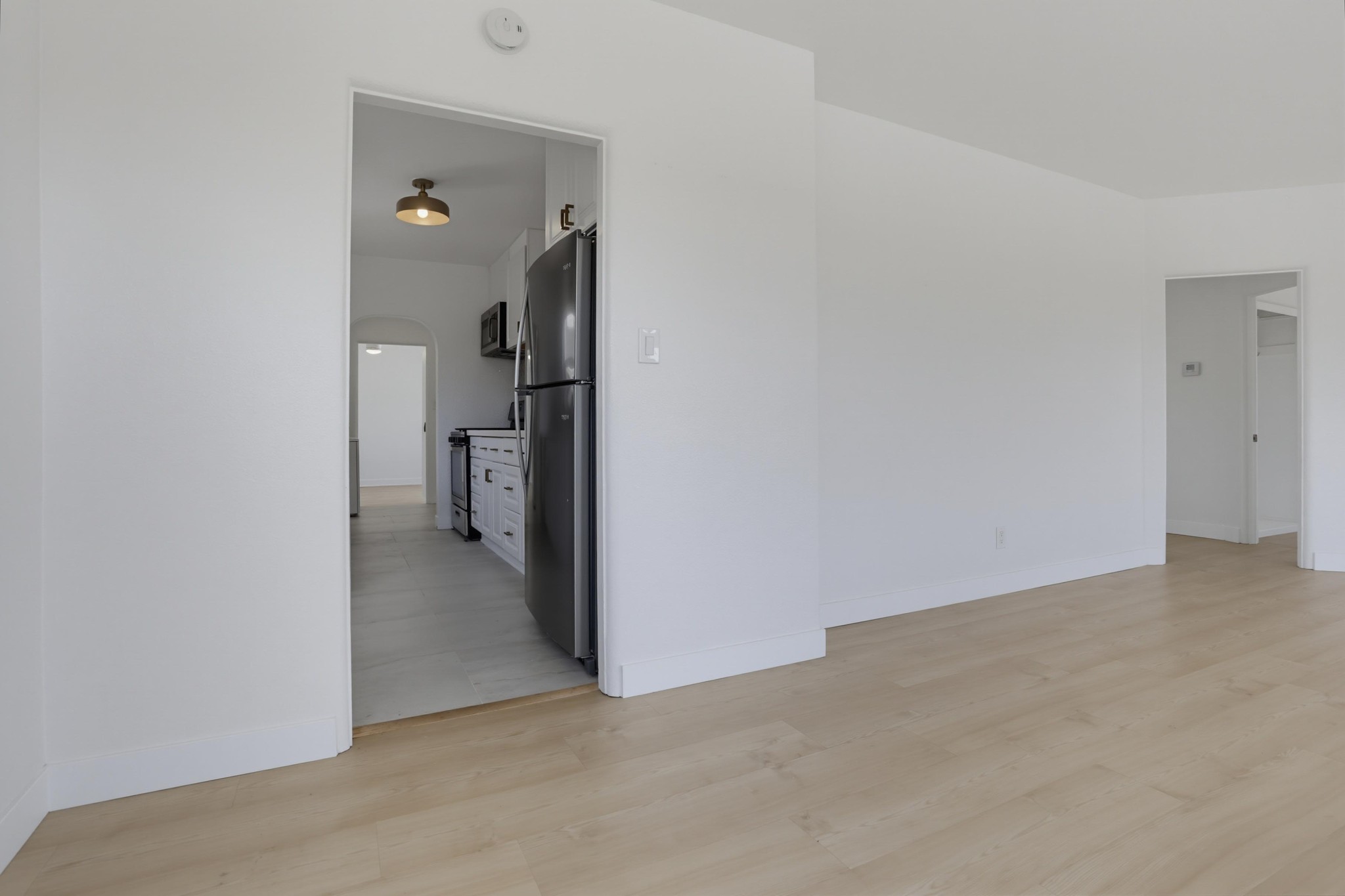 Virtual tour photo 11 of 32 for 5738 Meade Ave
