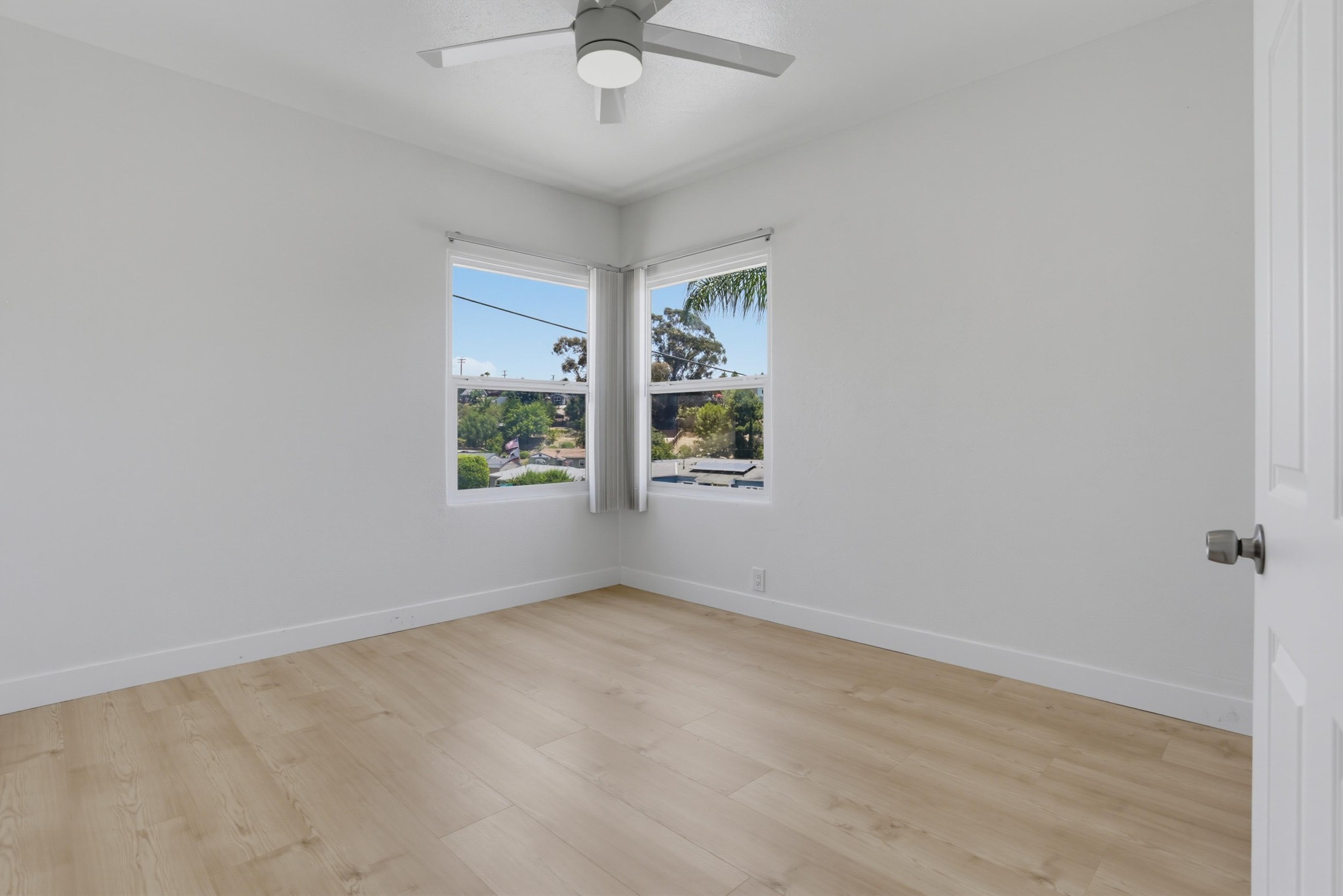 Virtual tour photo 20 of 32 for 5738 Meade Ave