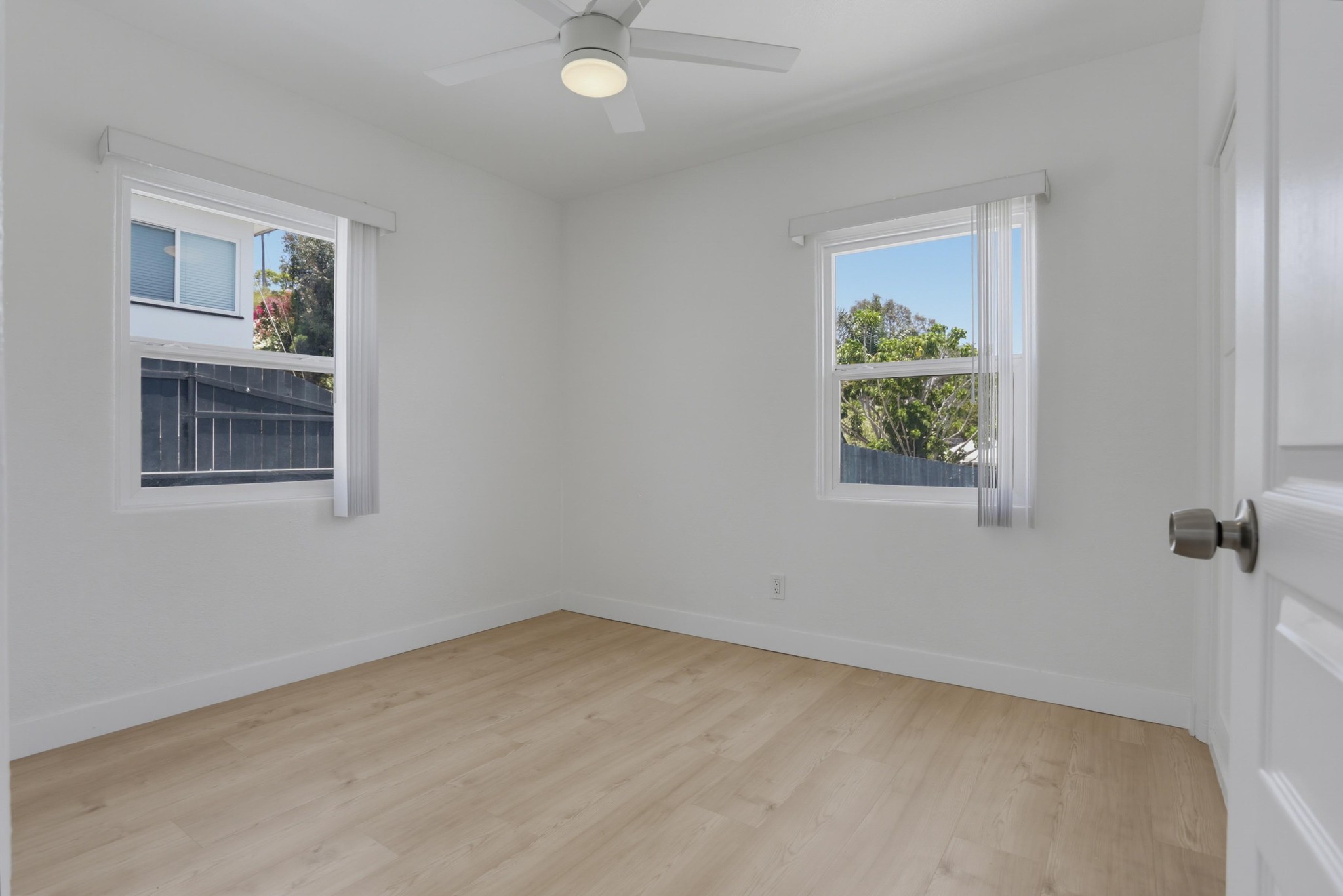 Virtual tour photo 22 of 32 for 5738 Meade Ave