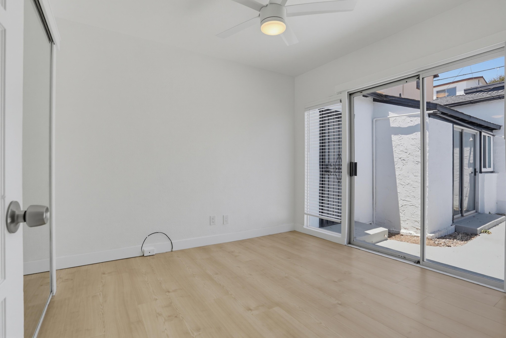 Virtual tour photo 24 of 32 for 5738 Meade Ave