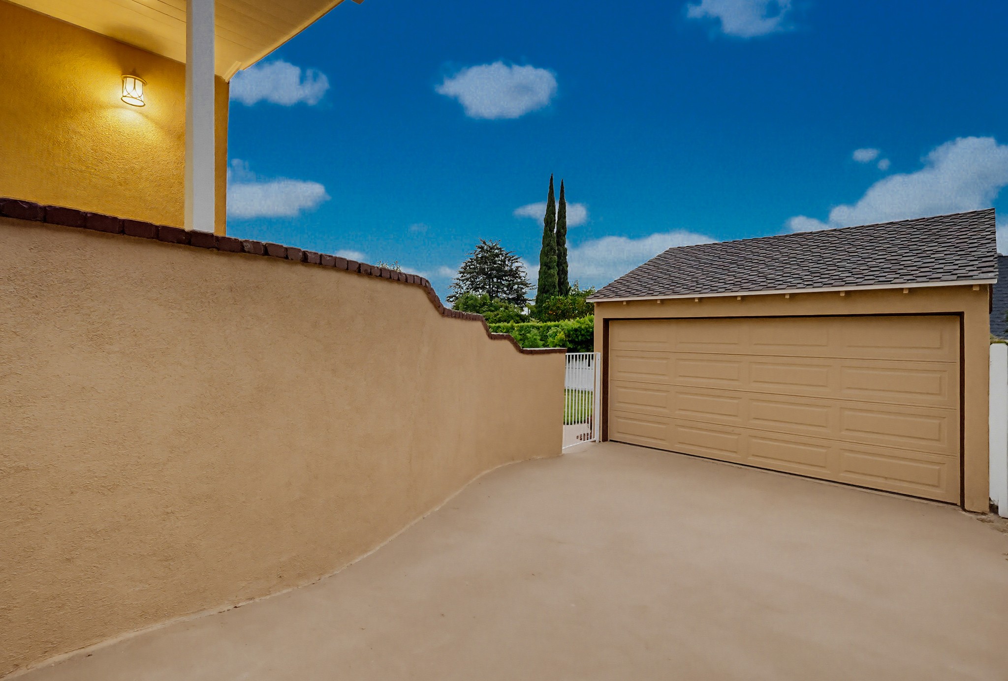 Virtual tour photo 11 of 115 for 5743 Pickering Ave