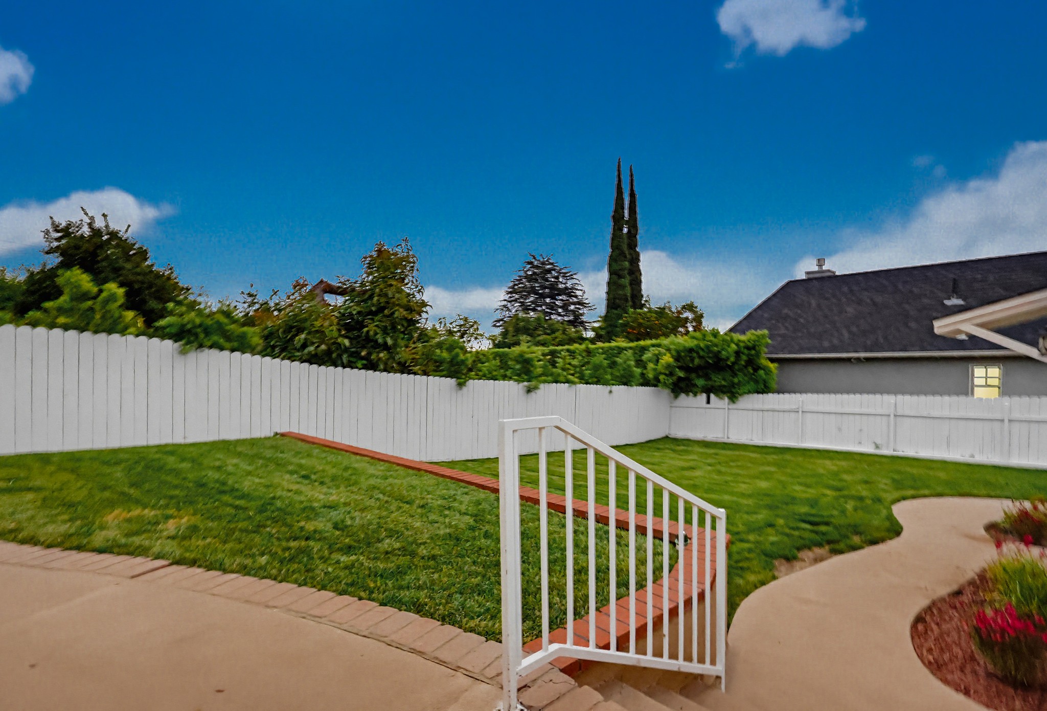 Virtual tour photo 18 of 115 for 5743 Pickering Ave