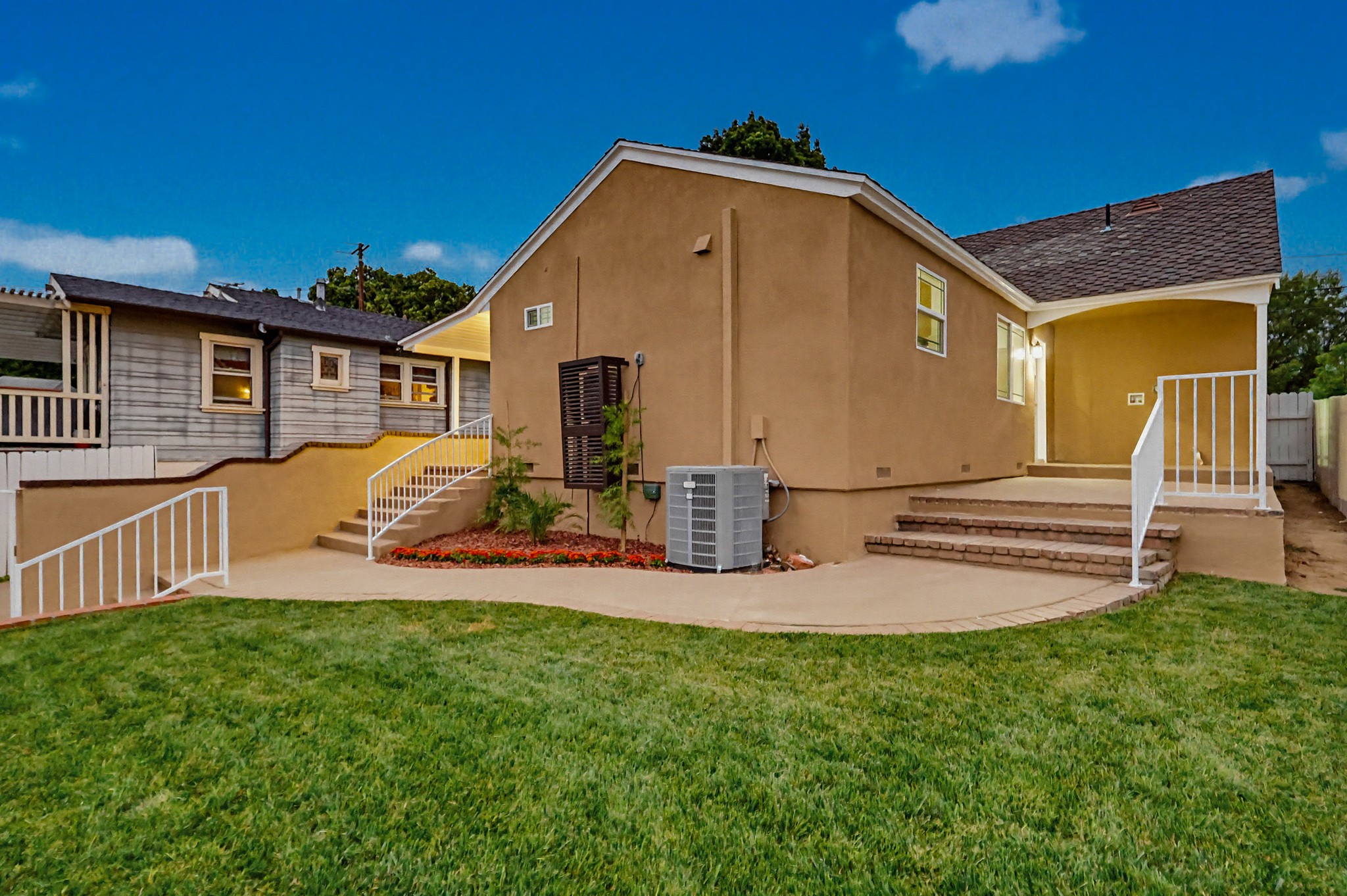 Virtual tour photo 22 of 115 for 5743 Pickering Ave