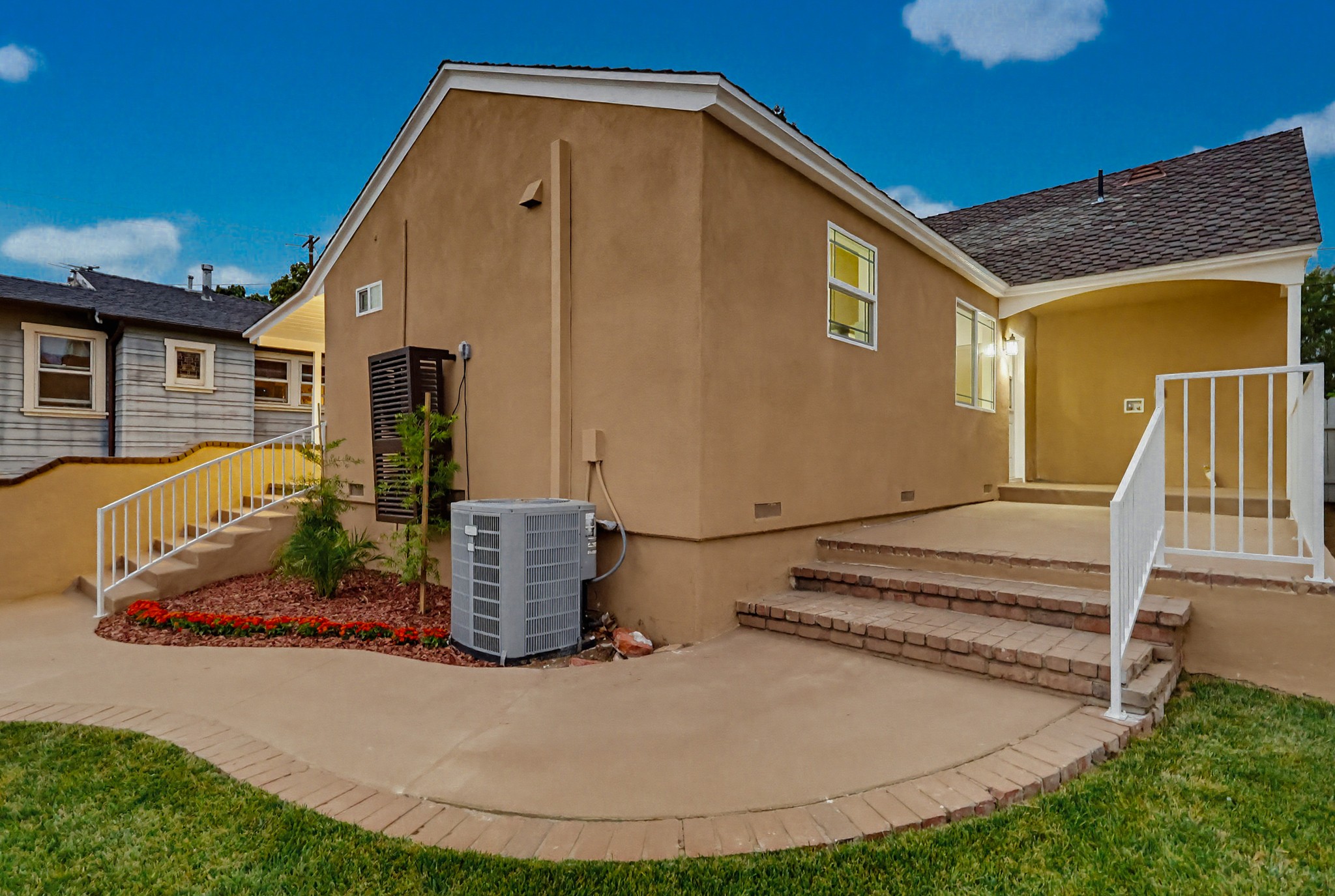 Virtual tour photo 23 of 115 for 5743 Pickering Ave