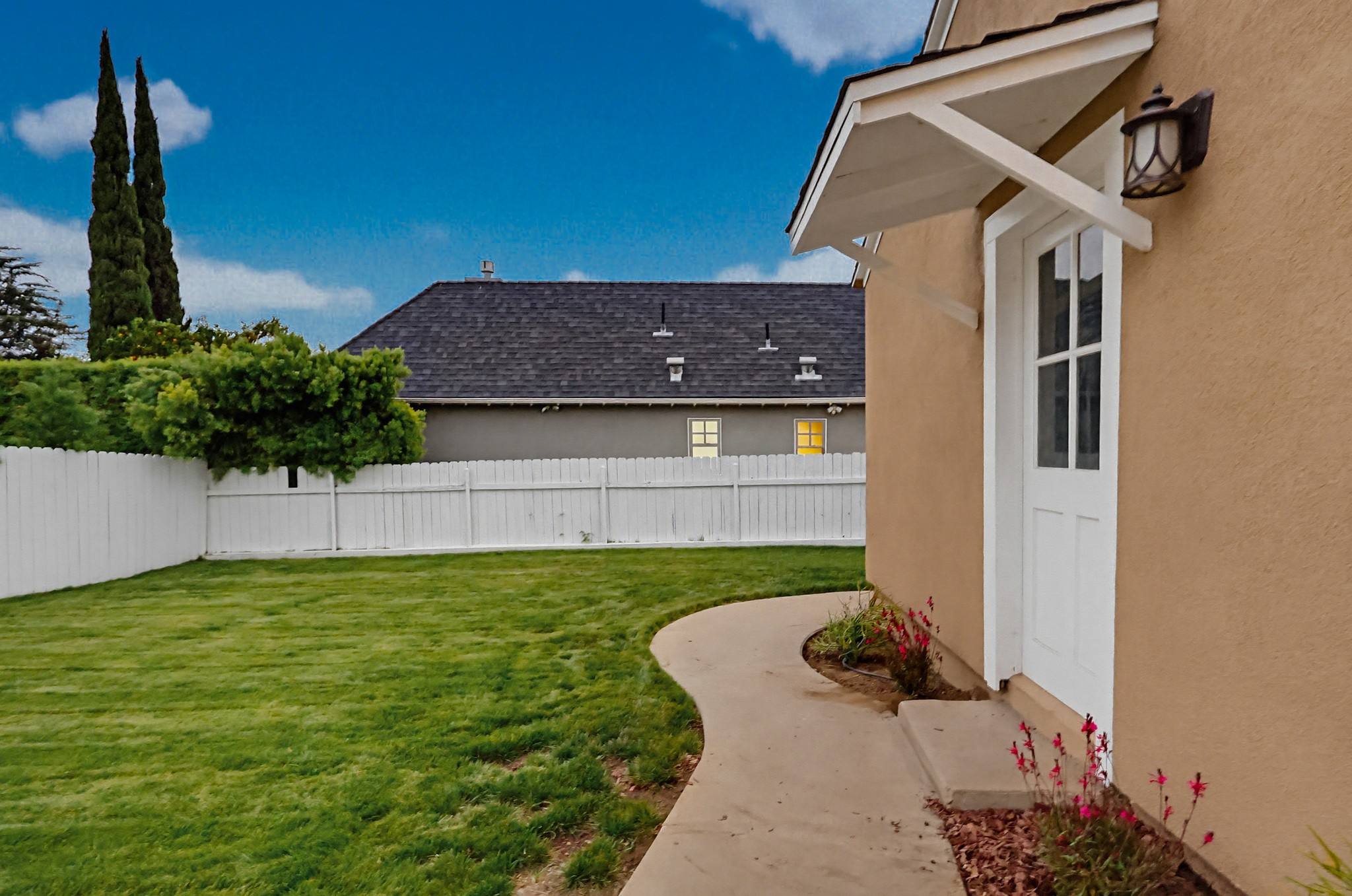 Virtual tour photo 28 of 115 for 5743 Pickering Ave