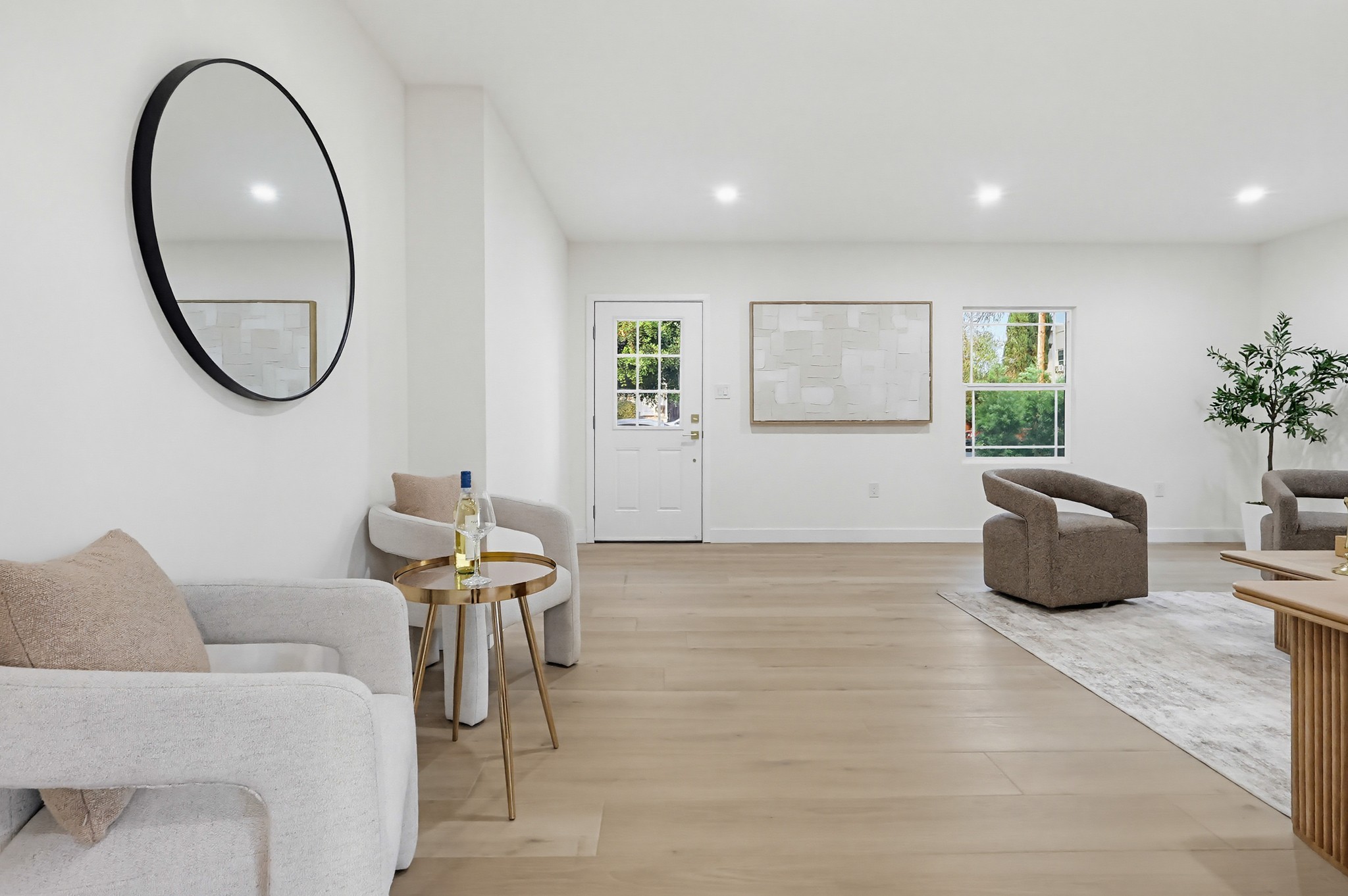 Virtual tour photo 41 of 115 for 5743 Pickering Ave