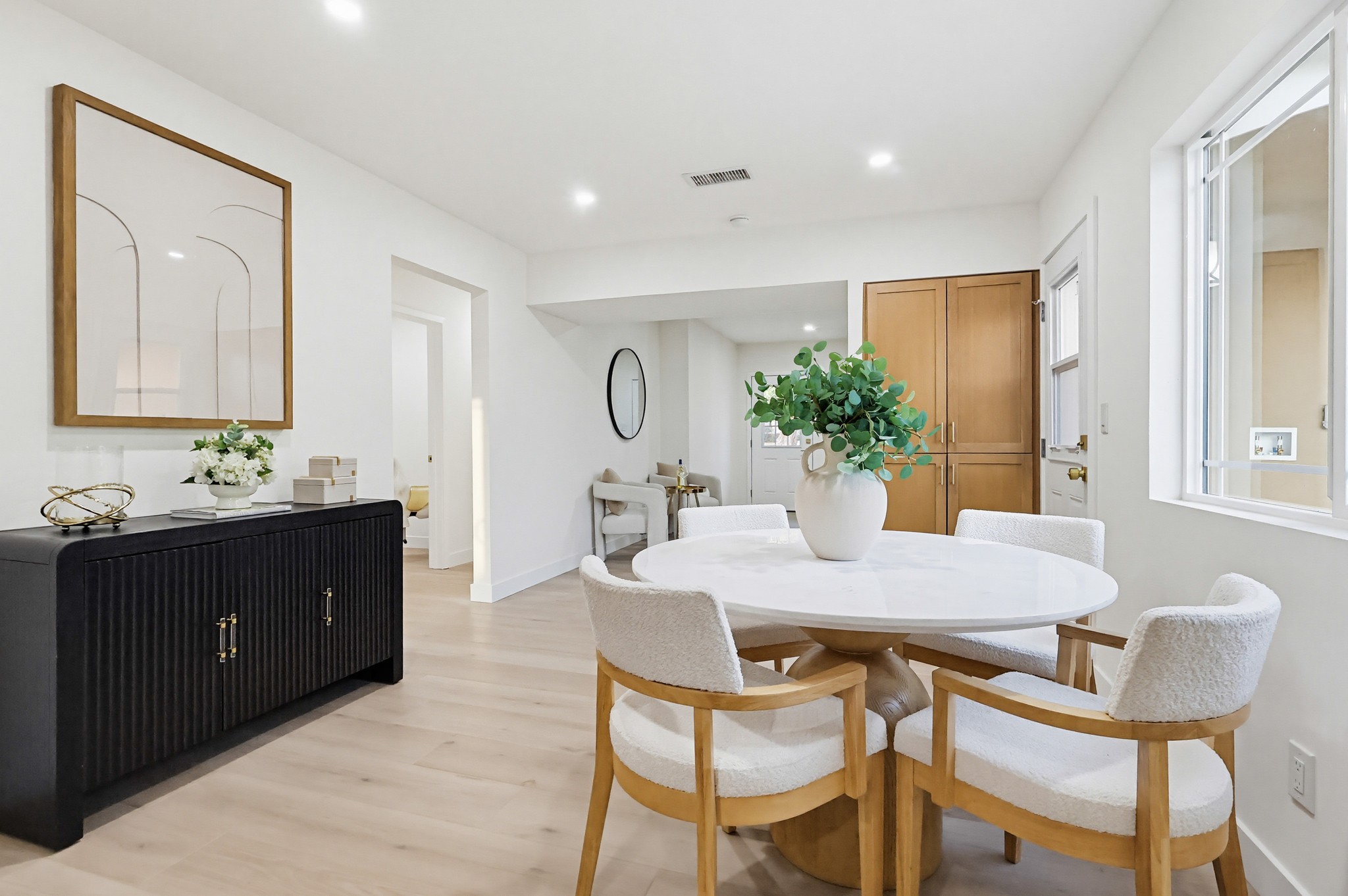 Virtual tour photo 50 of 115 for 5743 Pickering Ave
