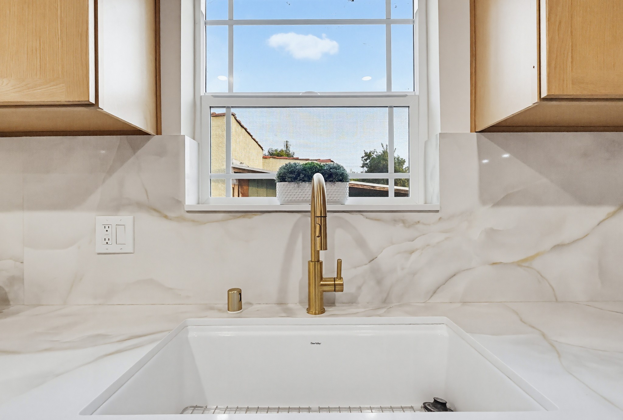 Virtual tour photo 56 of 115 for 5743 Pickering Ave